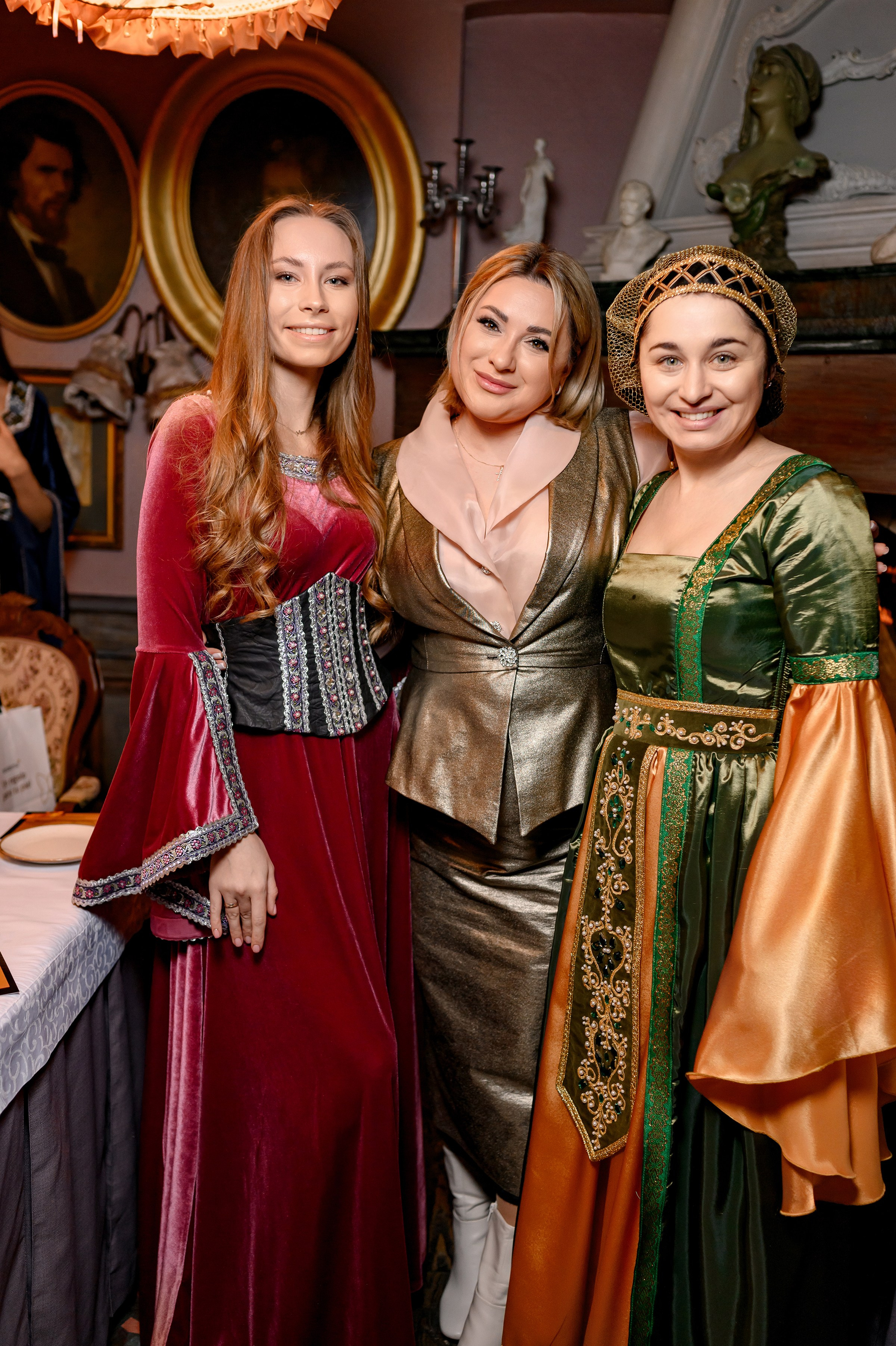 ''PERVAK''. Свадебный и семейный фотограф