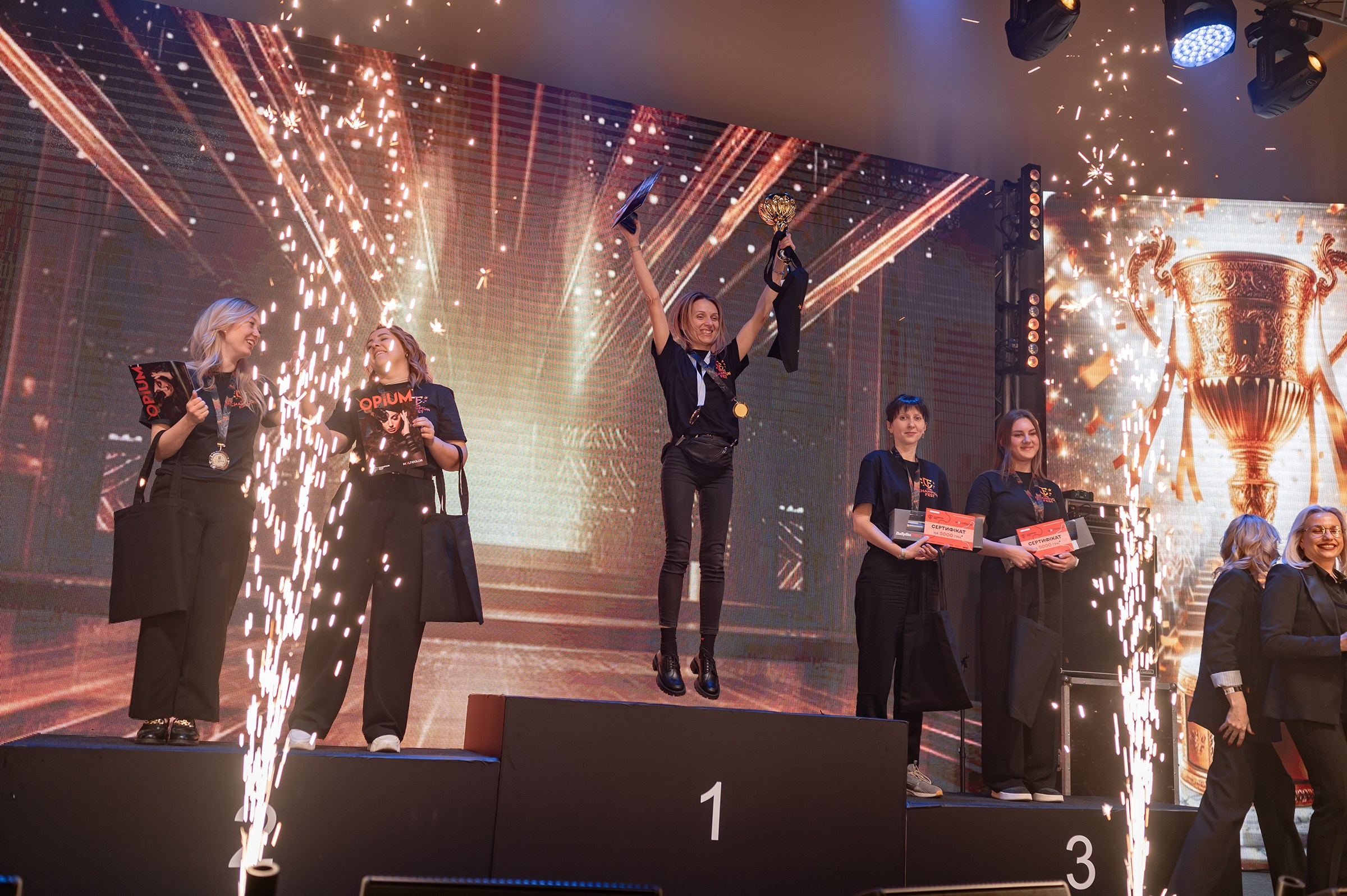 «CHAMPION FEST 2025». Свадебный и семейный фотограф