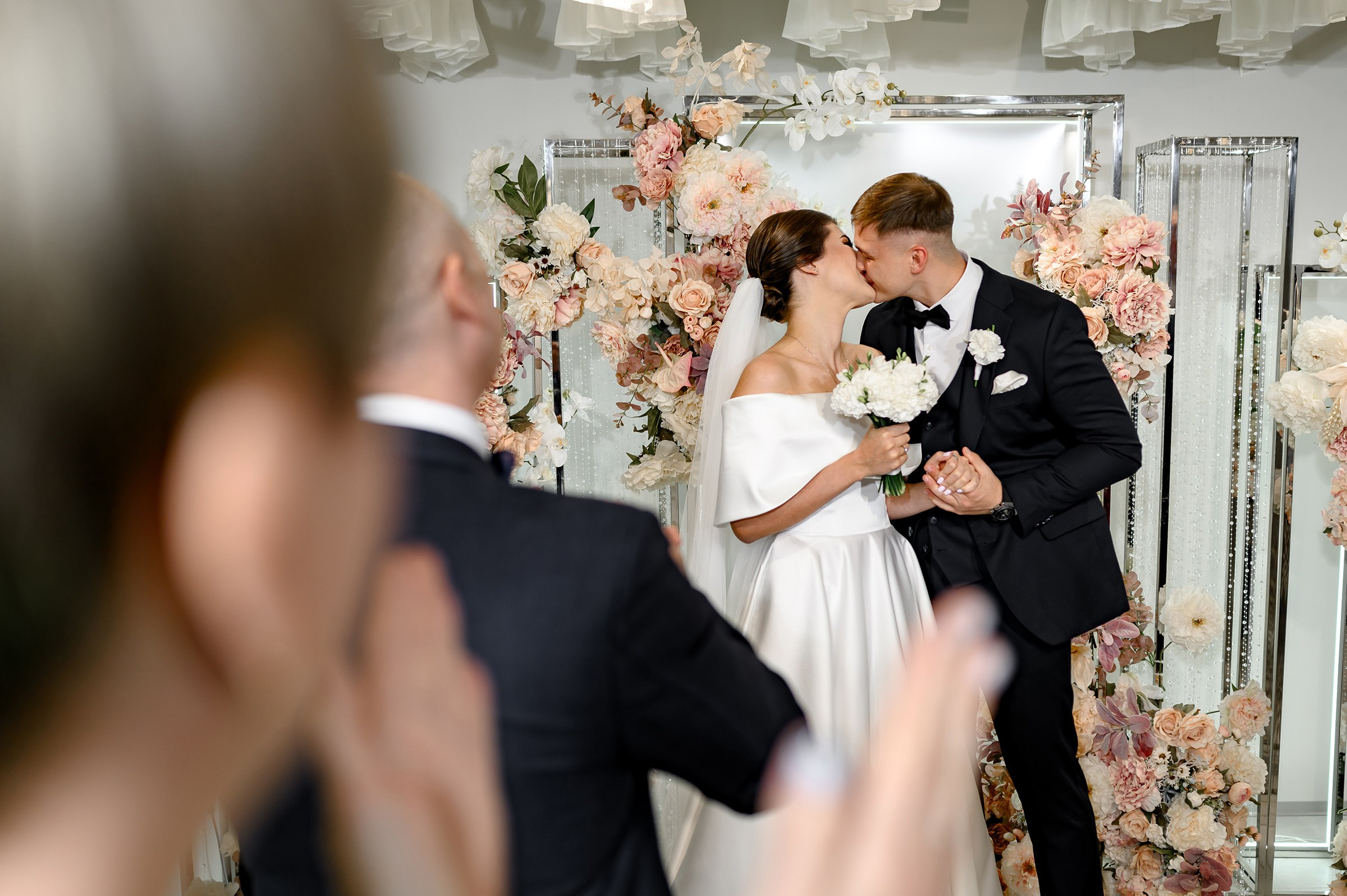 ARTEM & KATYA. Свадебный и семейный фотограф