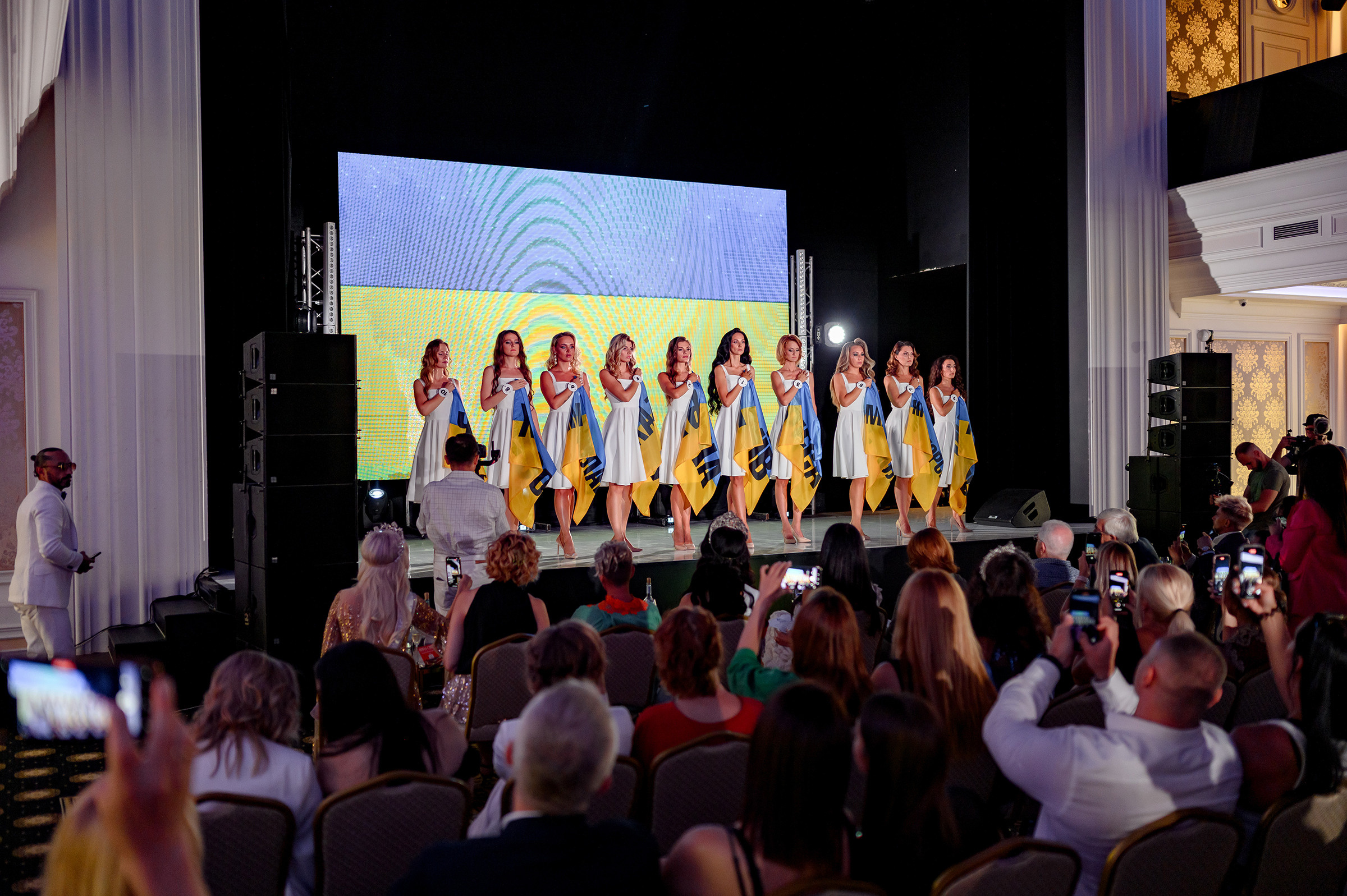 «КРАСА КРАЇНИ». Свадебный и семейный фотограф