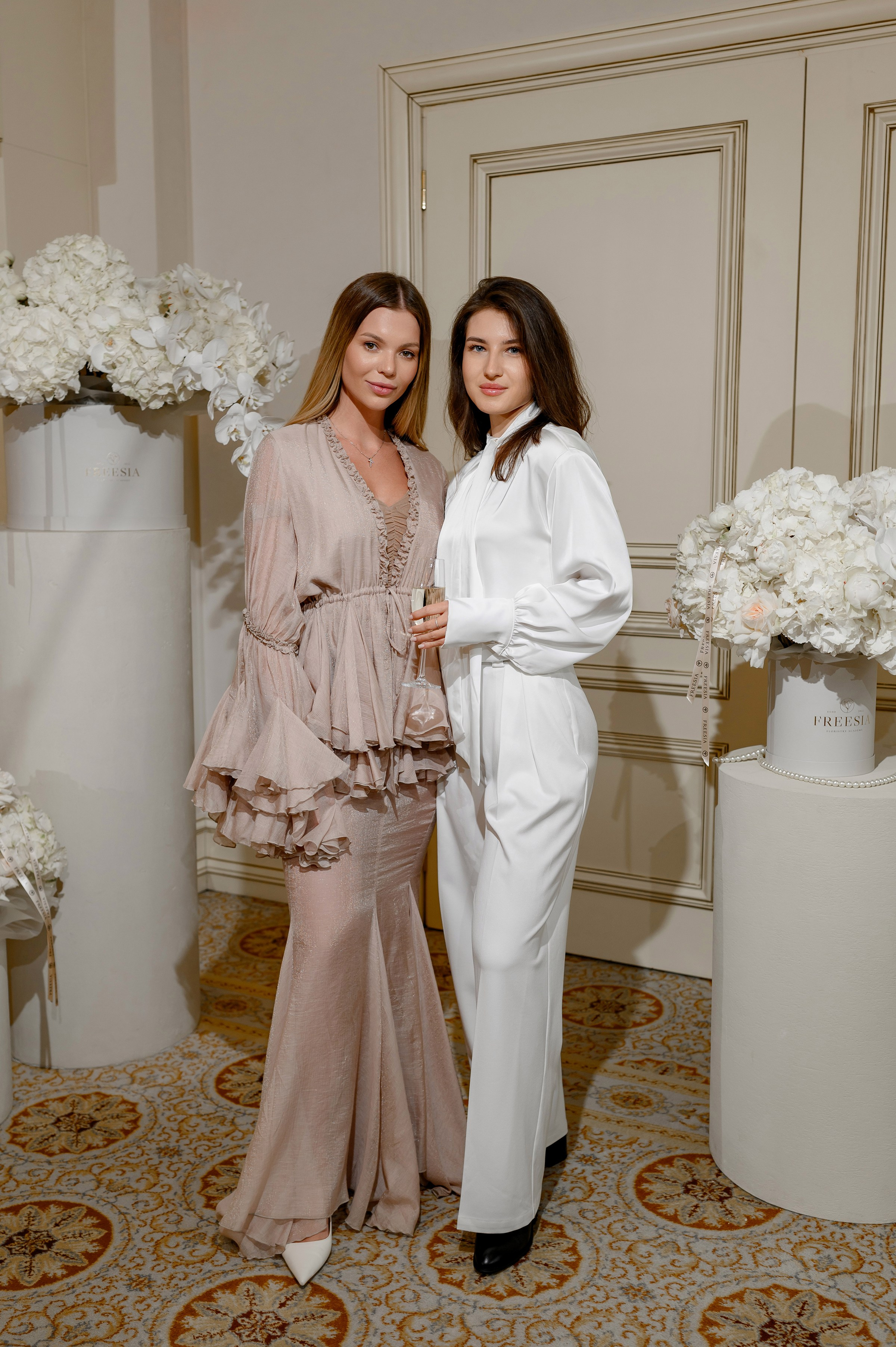 «FREESIA». Свадебный и семейный фотограф