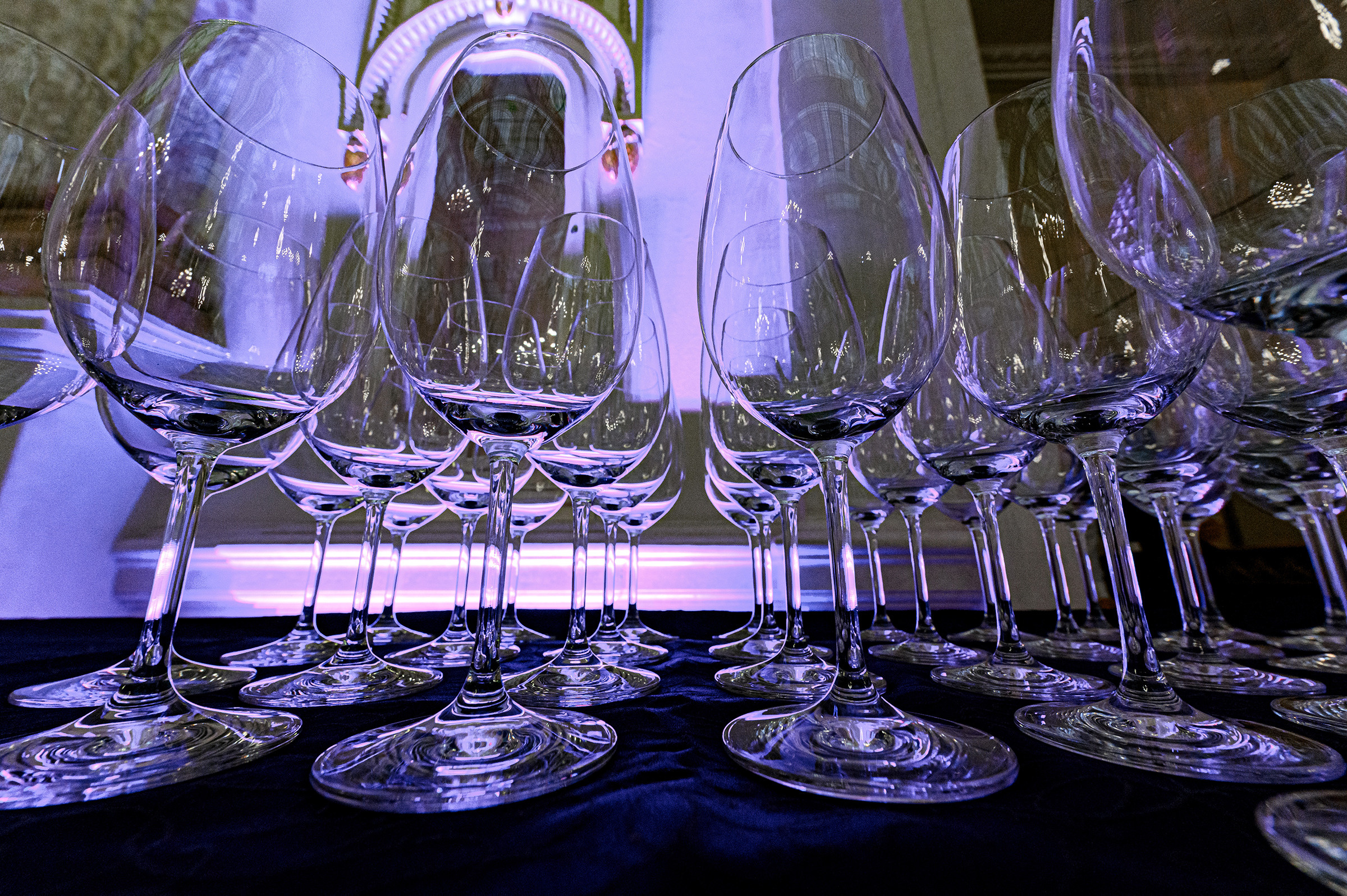 «TVIY VUHID V SVIT». Свадебный и семейный фотограф