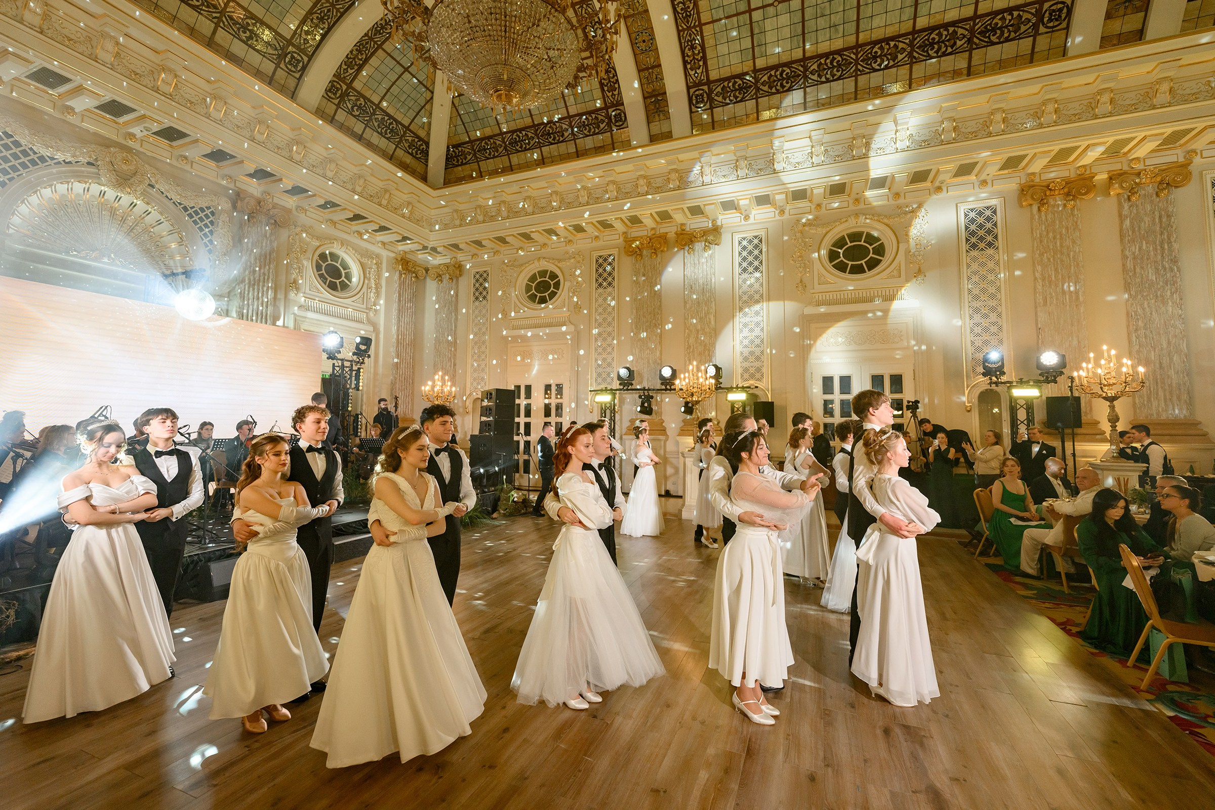 " Viennese Ball KYIV». Свадебный и семейный фотограф