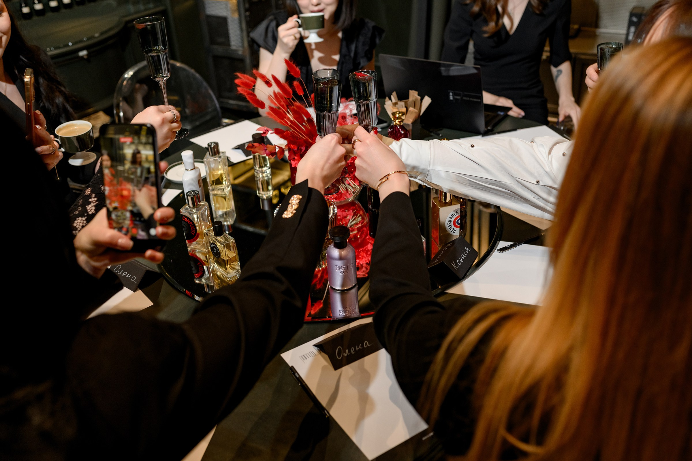 «PARFUM BURO». Свадебный и семейный фотограф