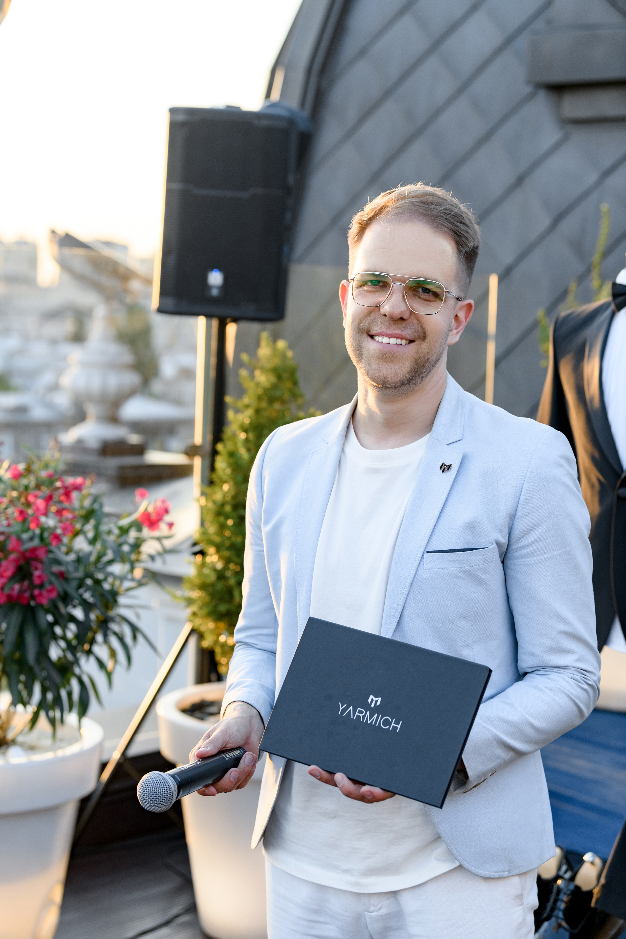 Благодійній концерт від фонду «Мамине серце» — «Твій вихід в світ». Свадебный и семейный фотограф