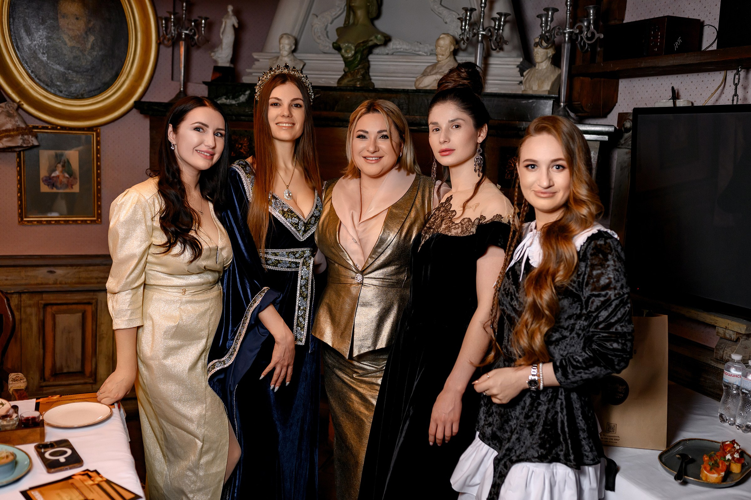 ''PERVAK''. Свадебный и семейный фотограф