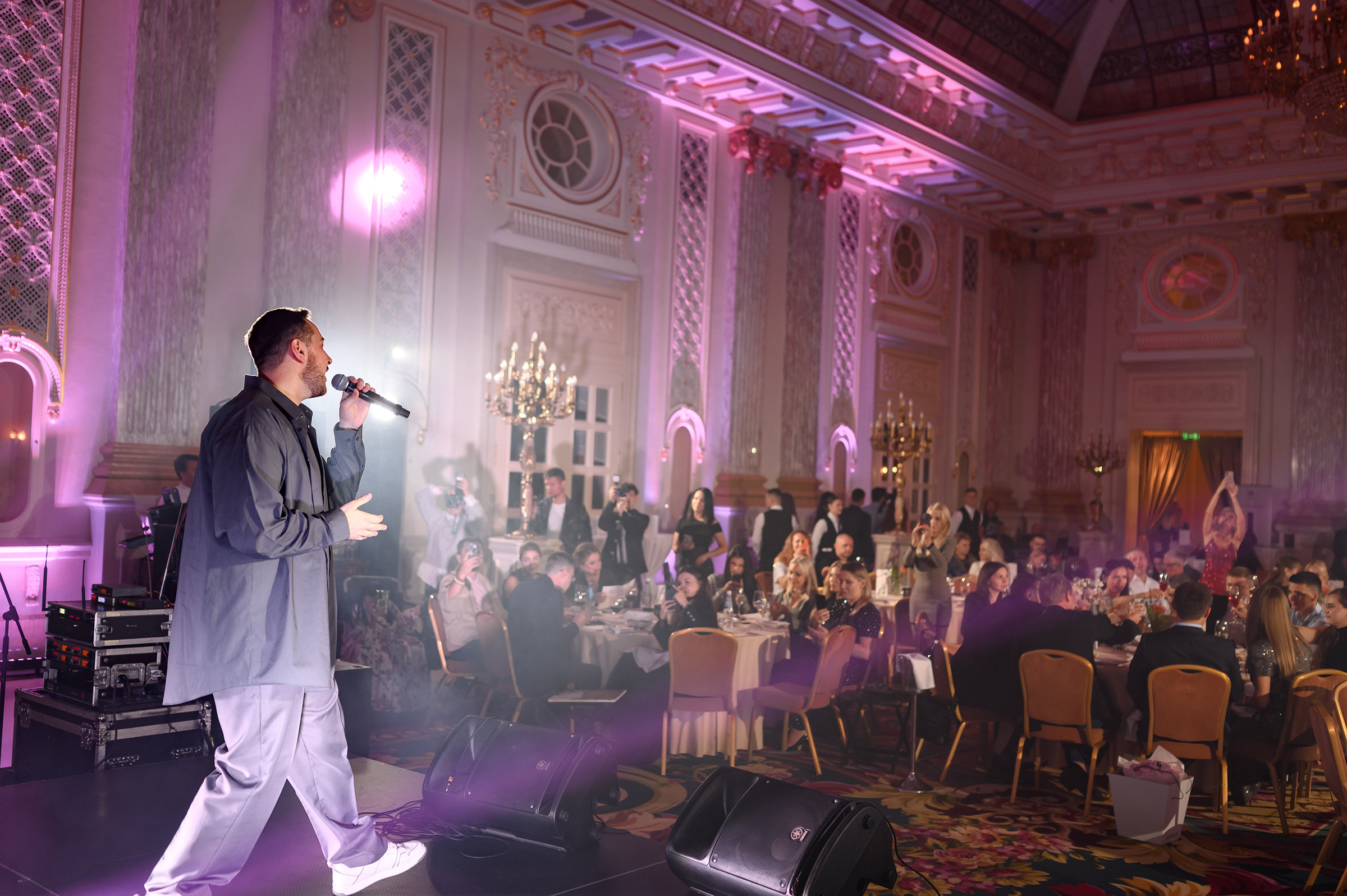 «TVIY VUHID V SVIT». Свадебный и семейный фотограф