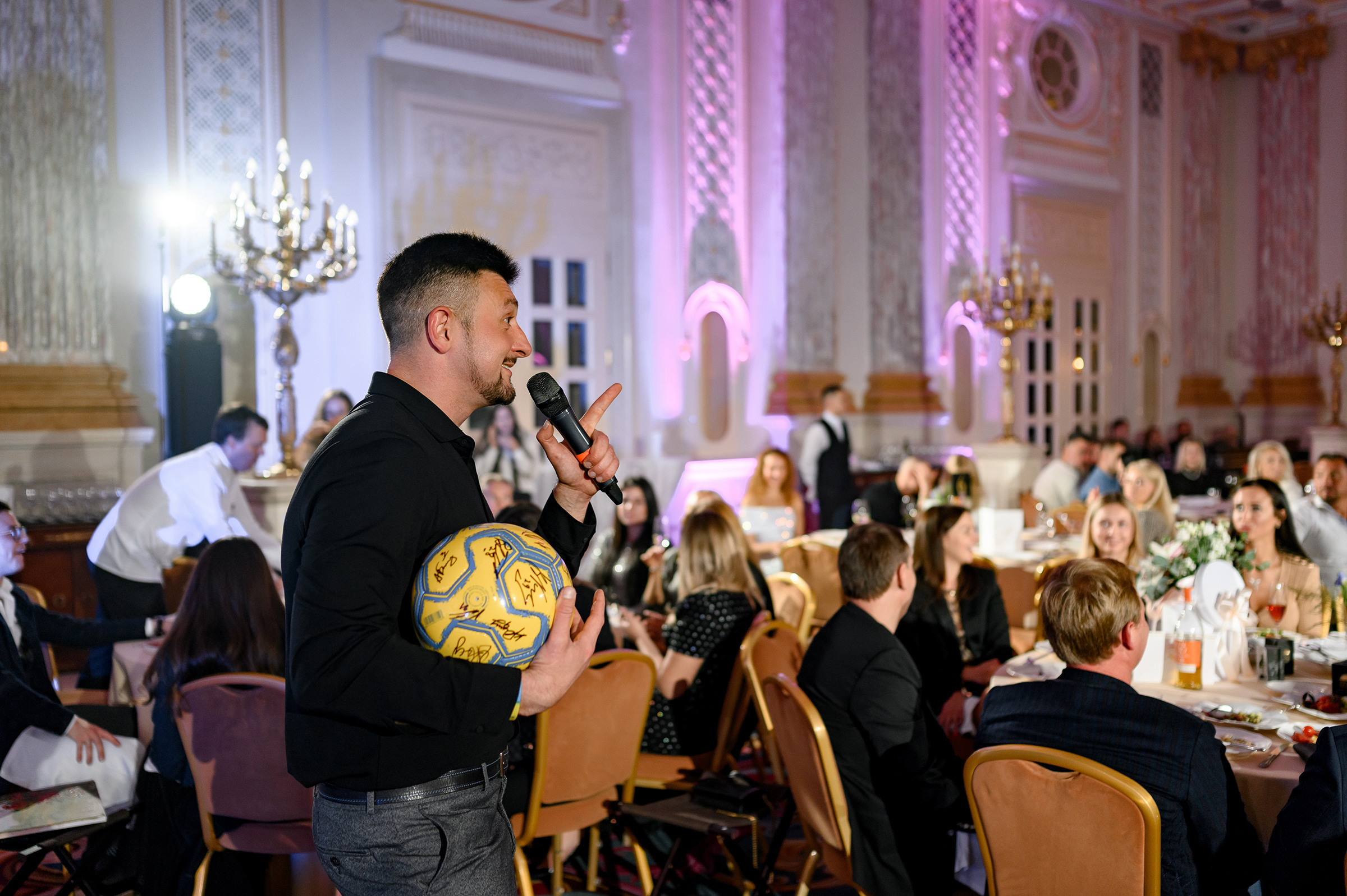 «TVIY VUHID V SVIT». Свадебный и семейный фотограф