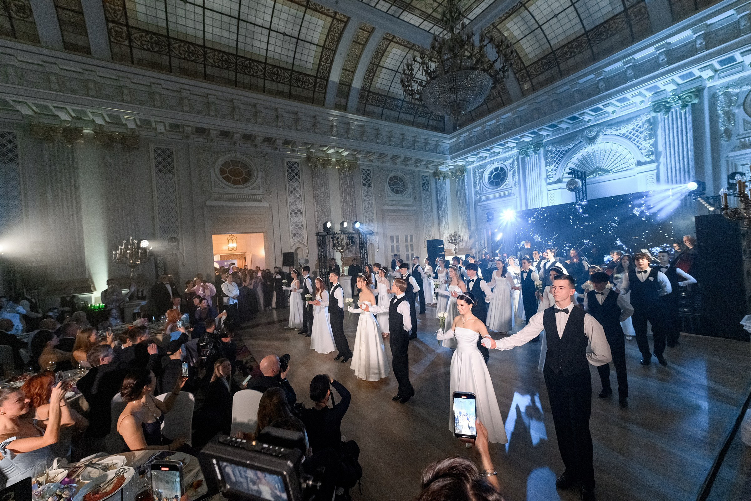" Viennese Ball Kyiv ". Свадебный и семейный фотограф