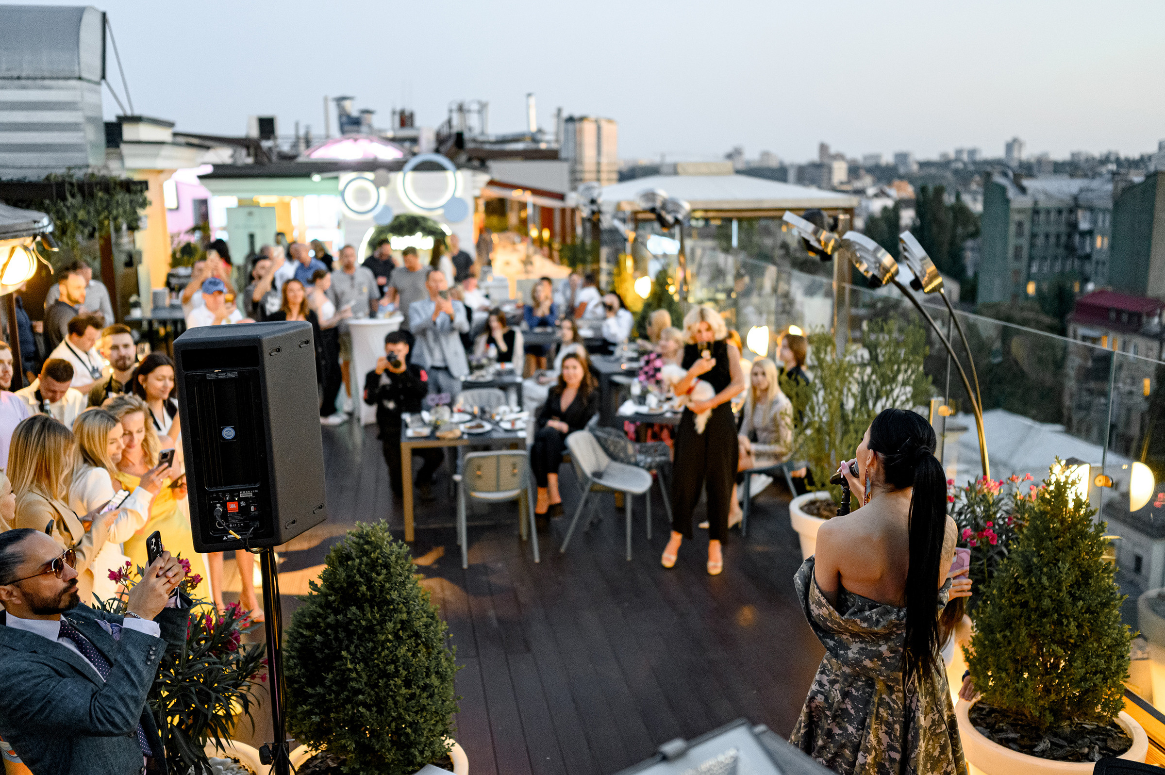 Благодійній концерт від фонду «Мамине серце» — «Твій вихід в світ». Свадебный и семейный фотограф