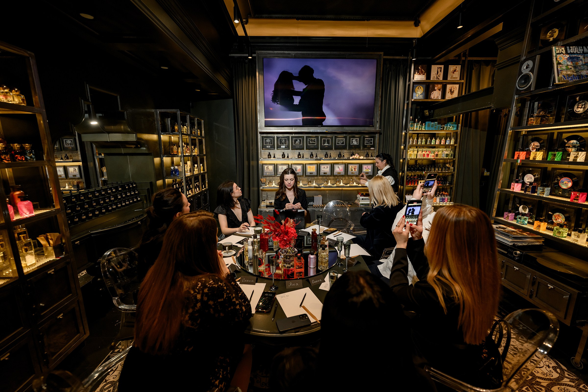 «PARFUM BURO». Свадебный и семейный фотограф