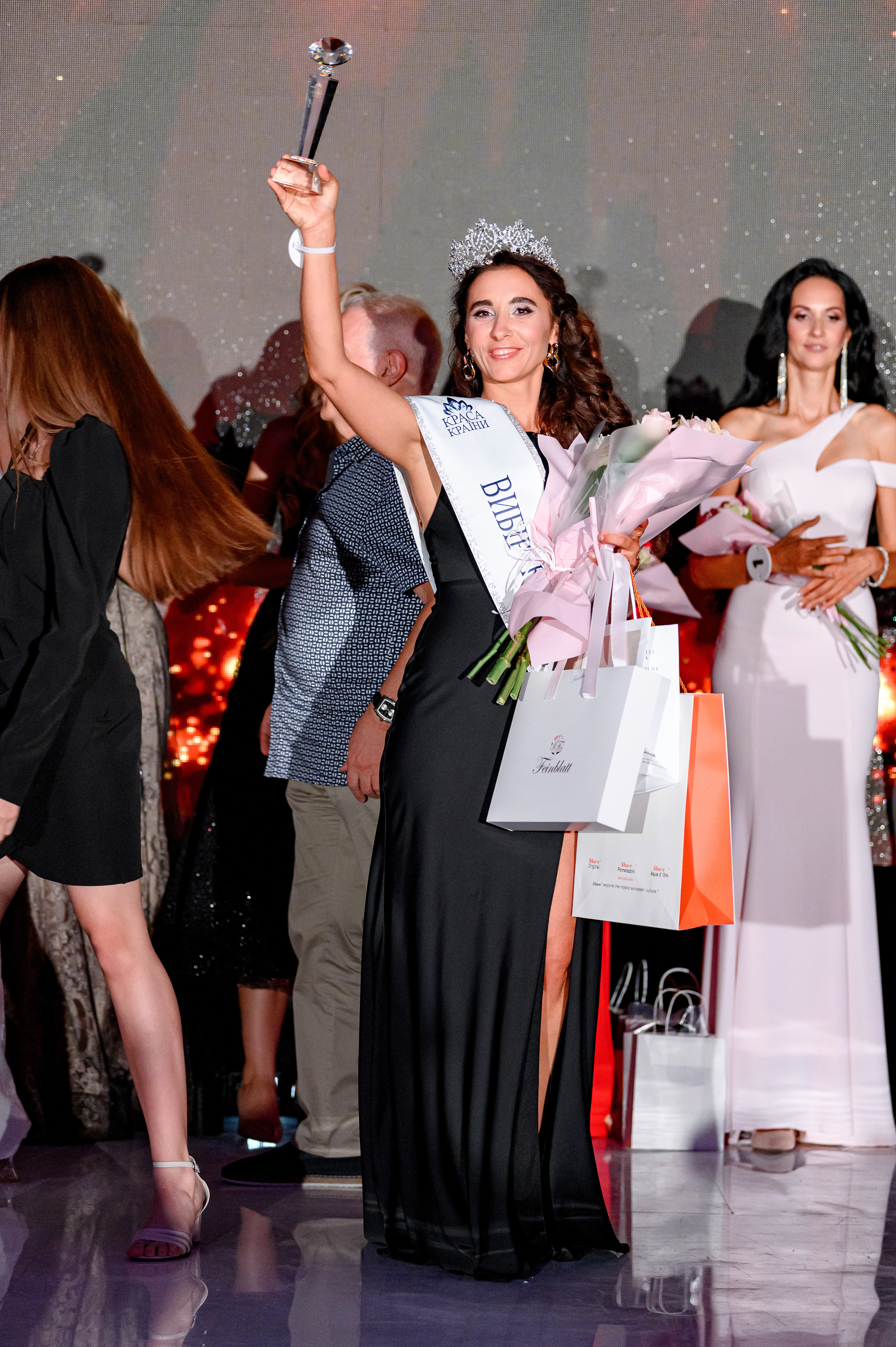 «КРАСА КРАЇНИ». Свадебный и семейный фотограф