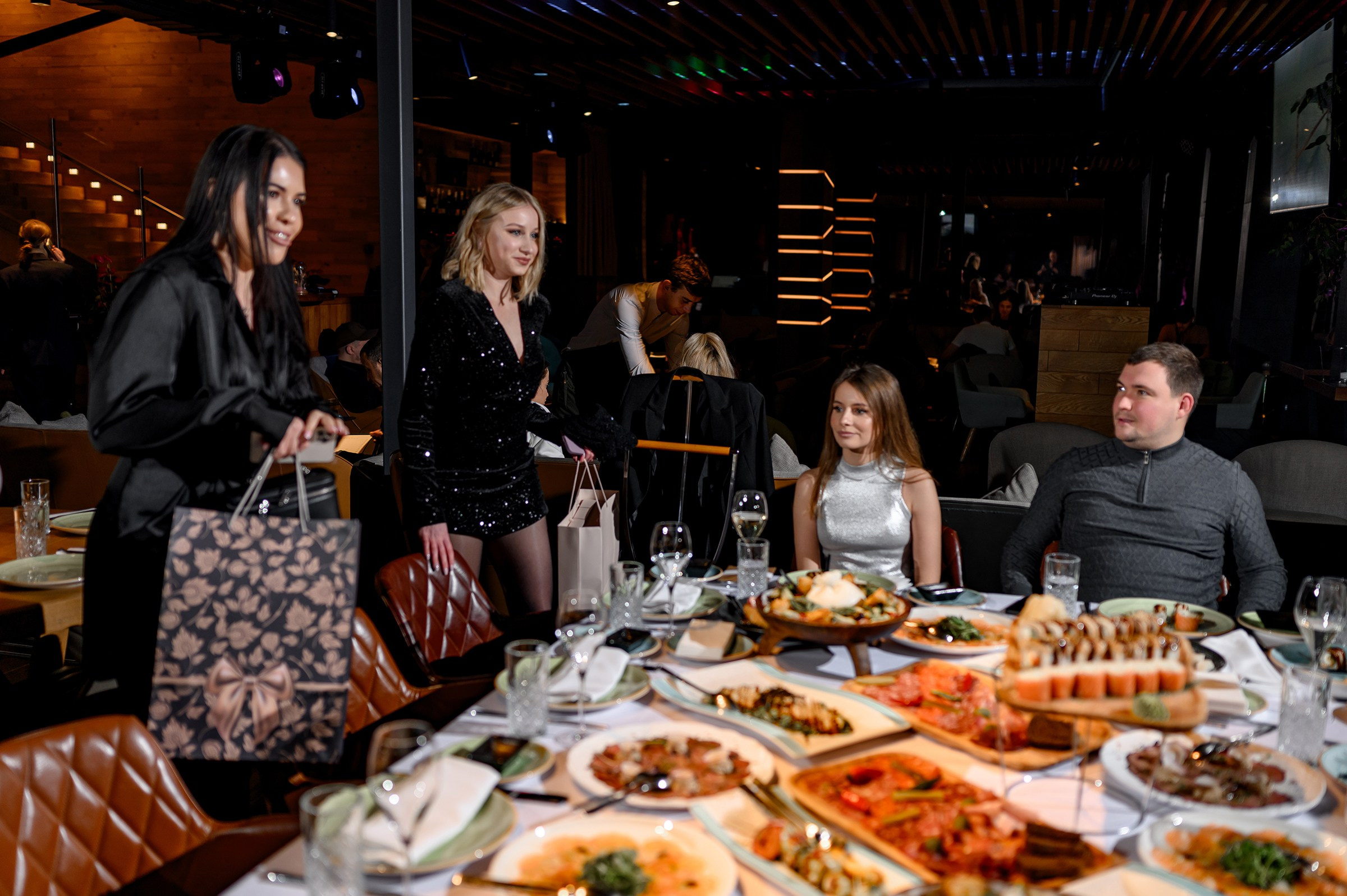 «HAPPY BIRTHDAY OKSANA». Свадебный и семейный фотограф