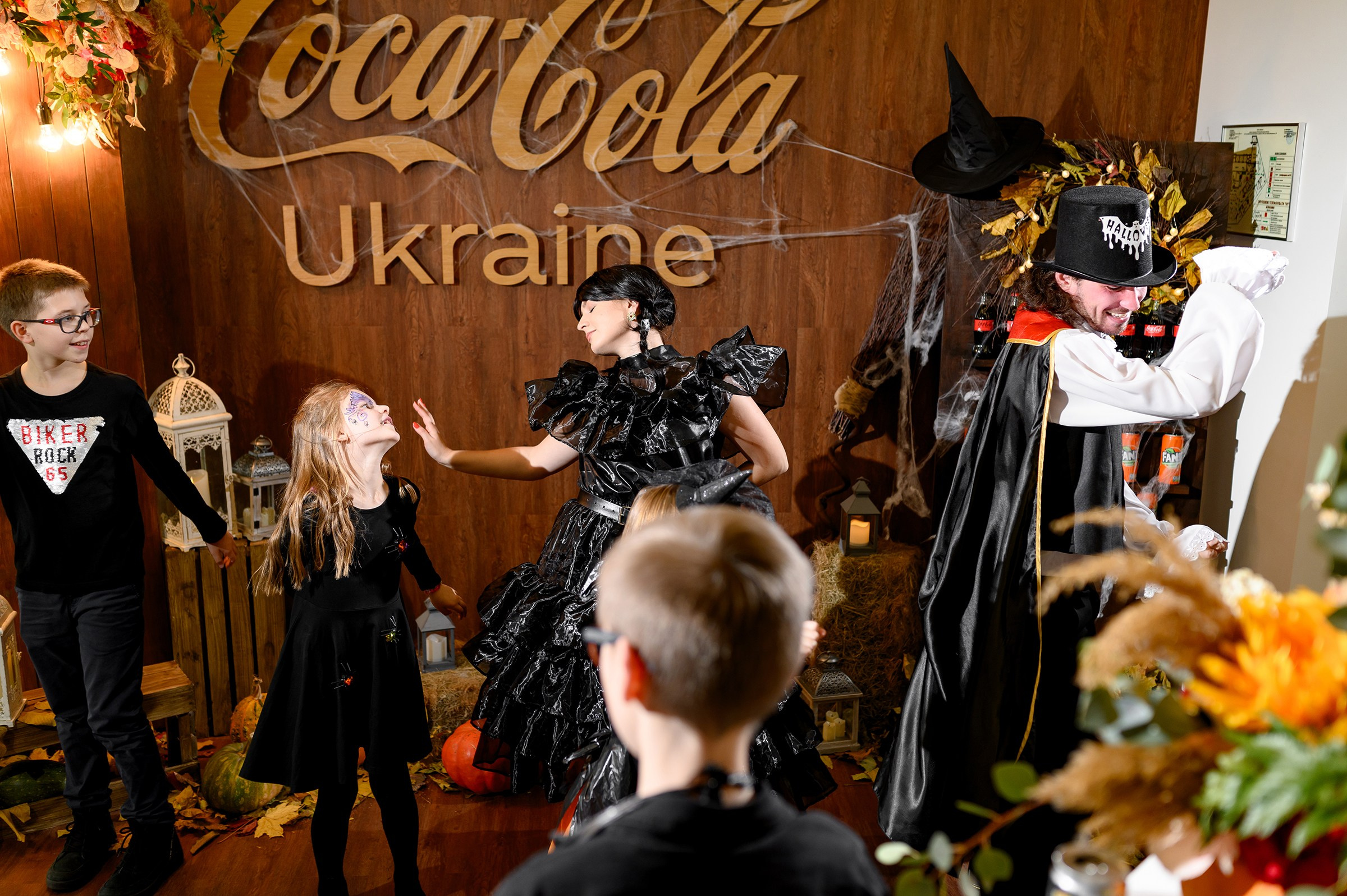 «HALLOWEEN «Coca-Cola». Свадебный и семейный фотограф