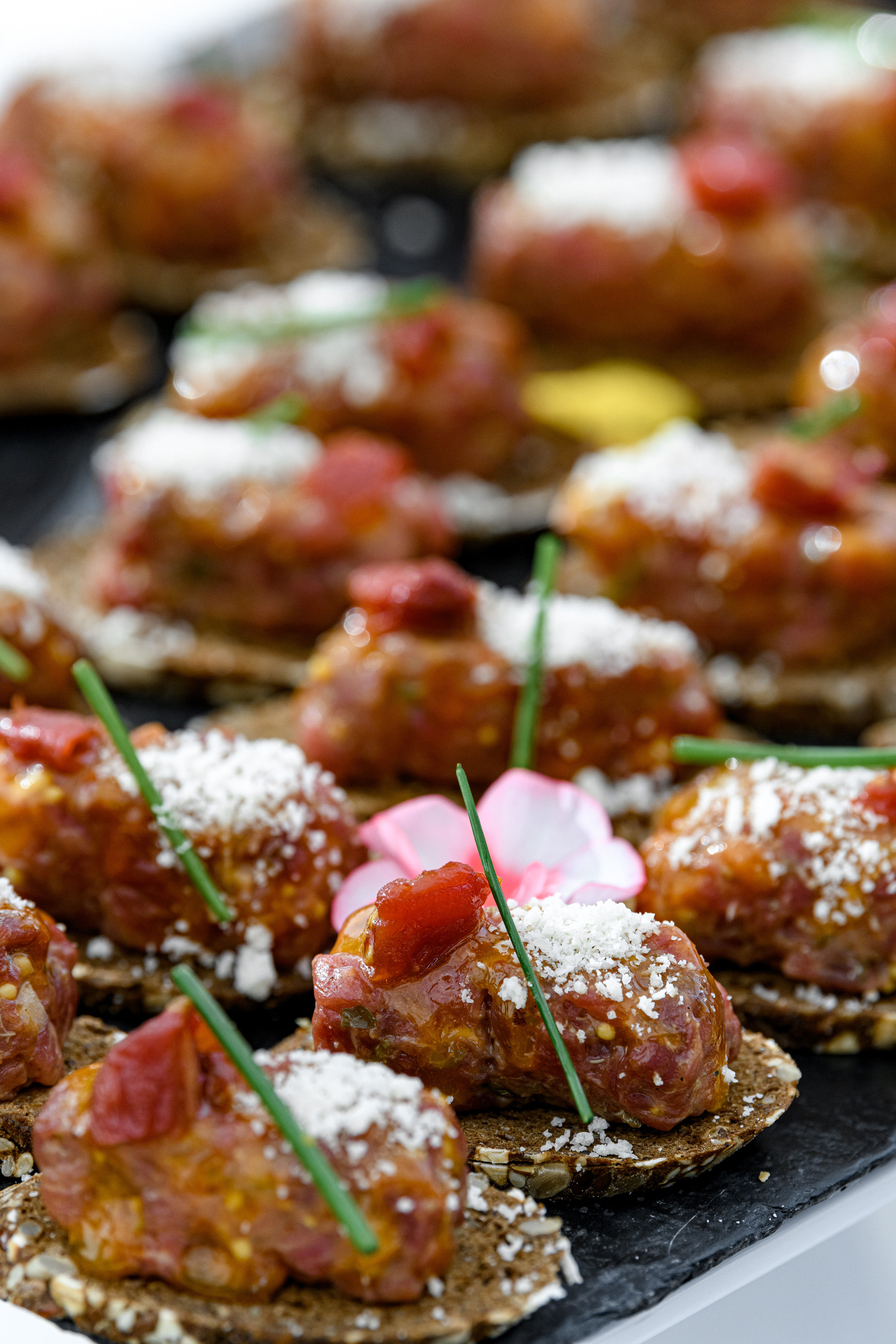 Благодійній концерт від фонду «Мамине серце» — «Твій вихід в світ». Свадебный и семейный фотограф