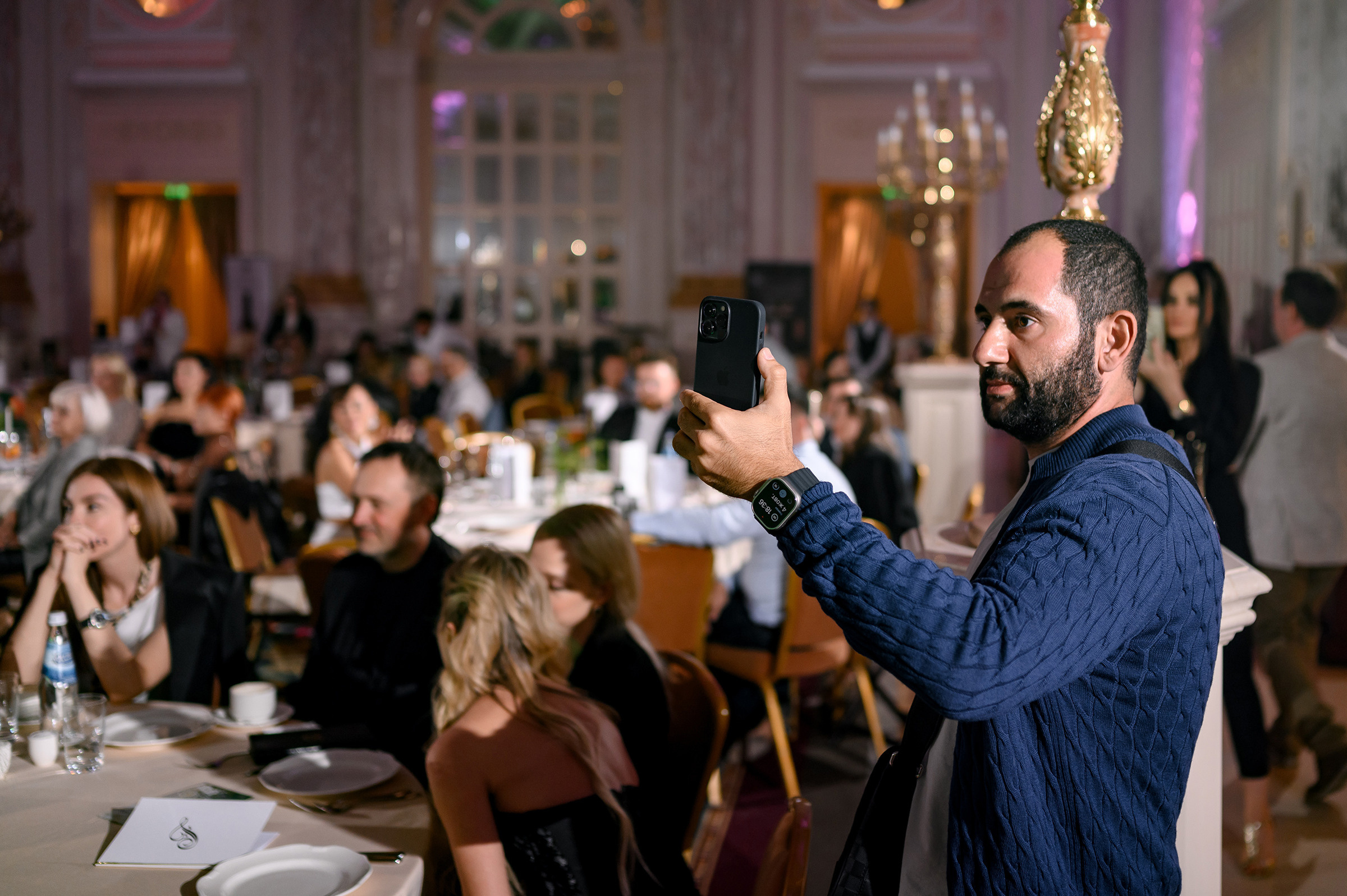 «TVIY VUHID V SVIT». Свадебный и семейный фотограф