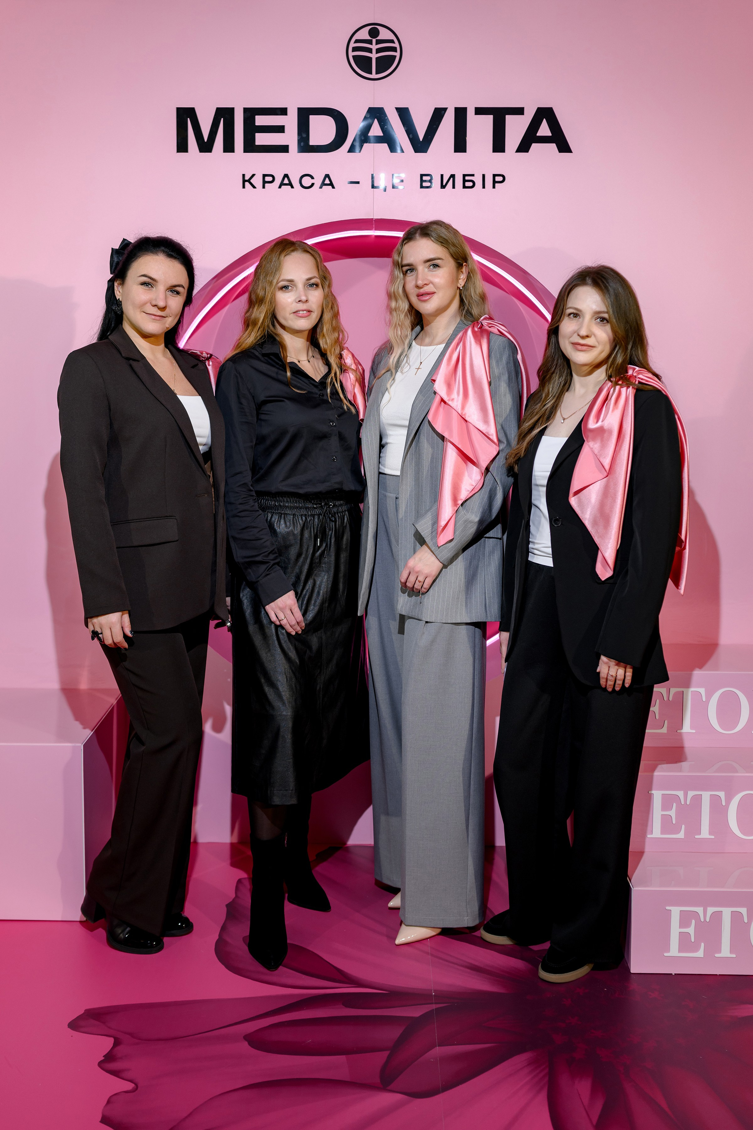 «MEDAVITA». Свадебный и семейный фотограф