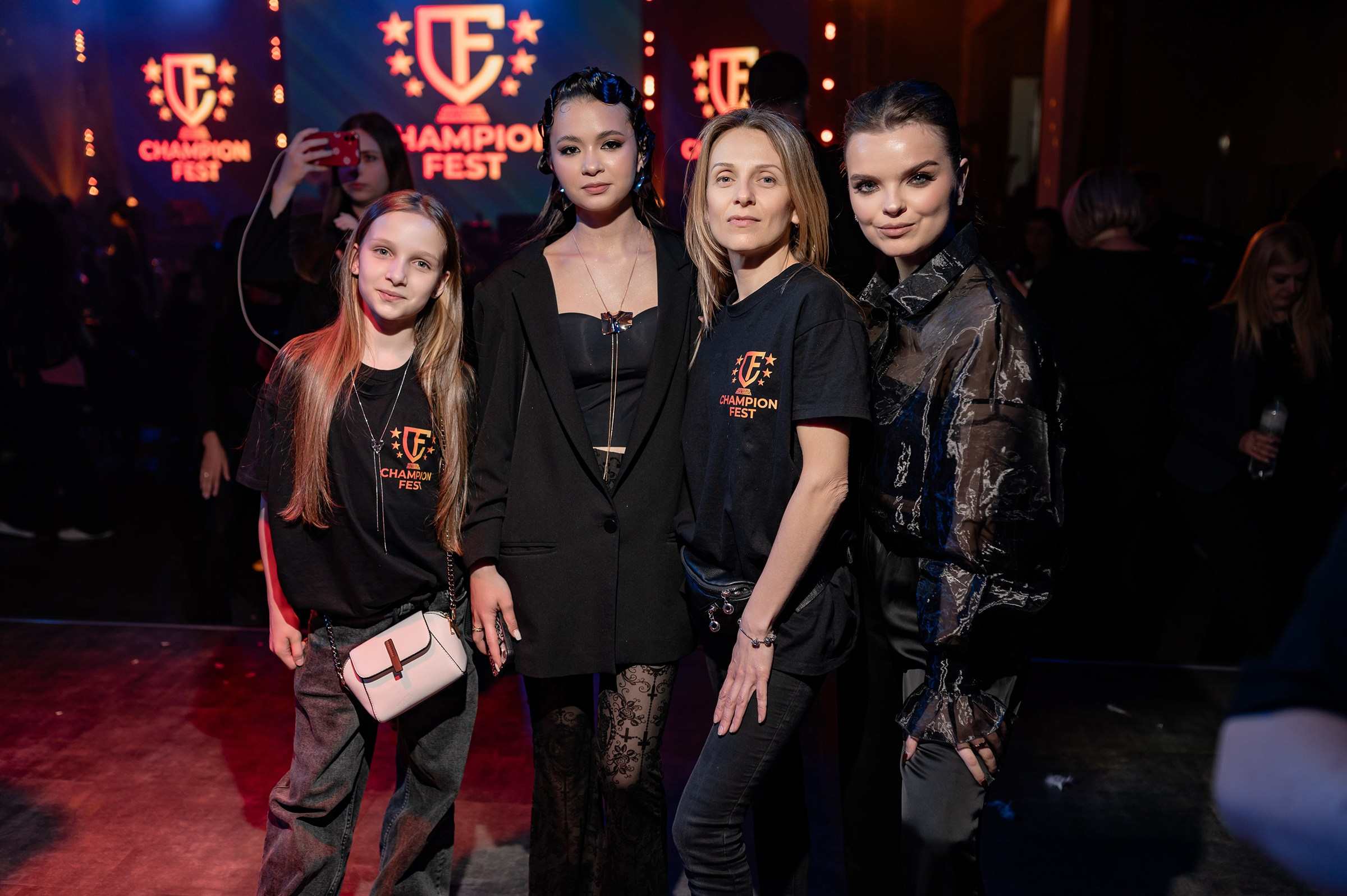 «CHAMPION FEST 2025». Свадебный и семейный фотограф