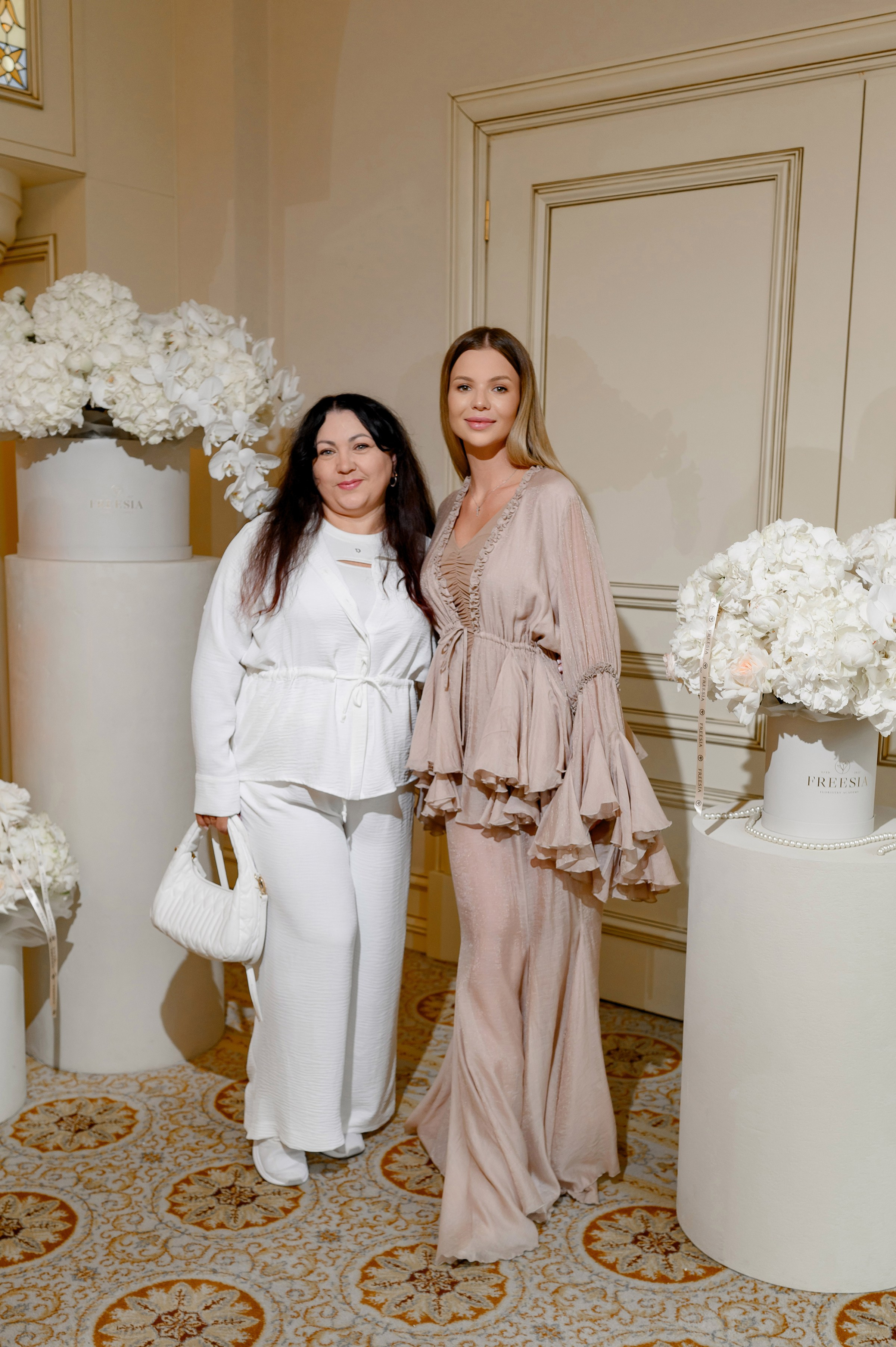 «FREESIA». Свадебный и семейный фотограф