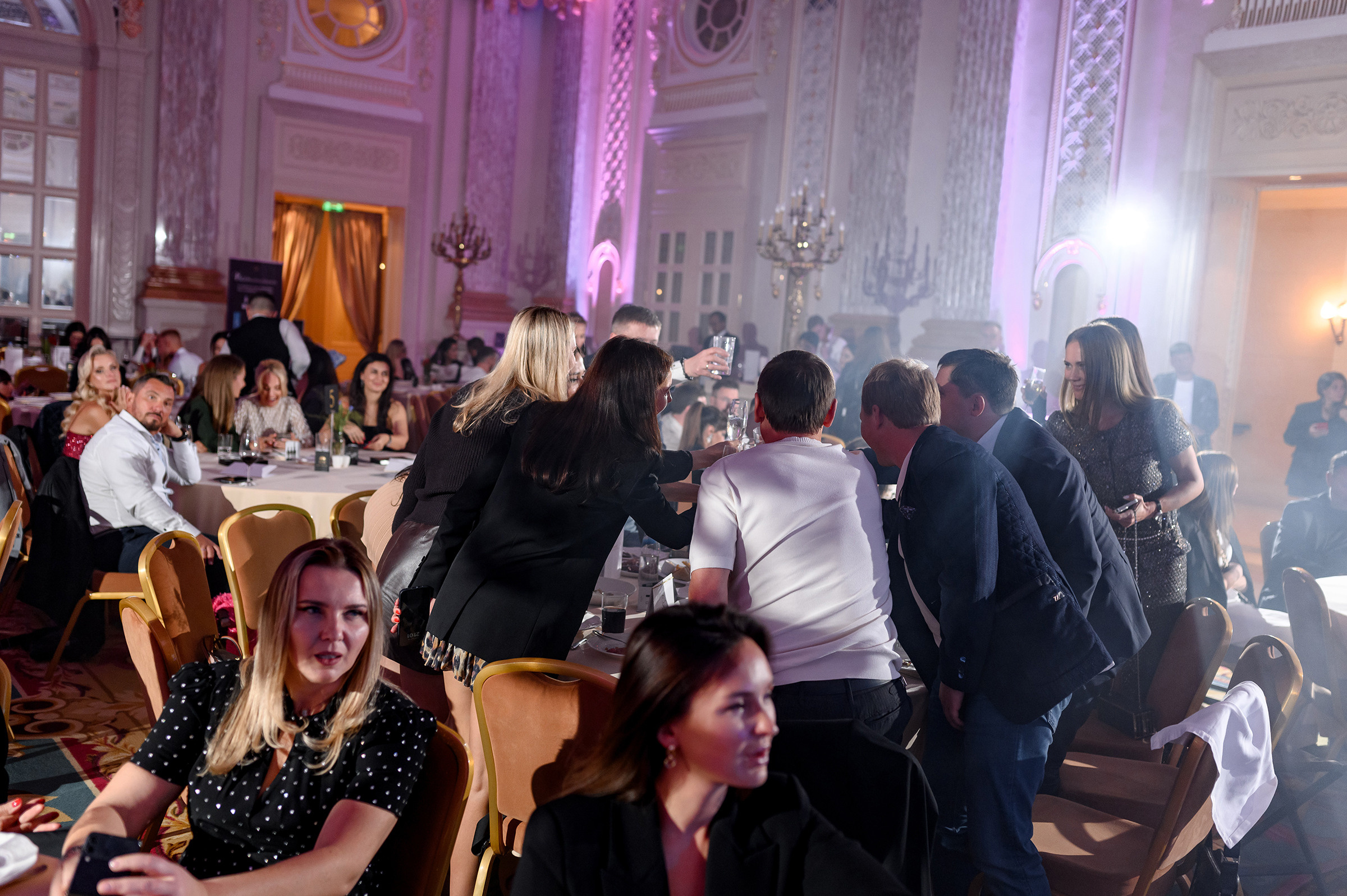 «TVIY VUHID V SVIT». Свадебный и семейный фотограф