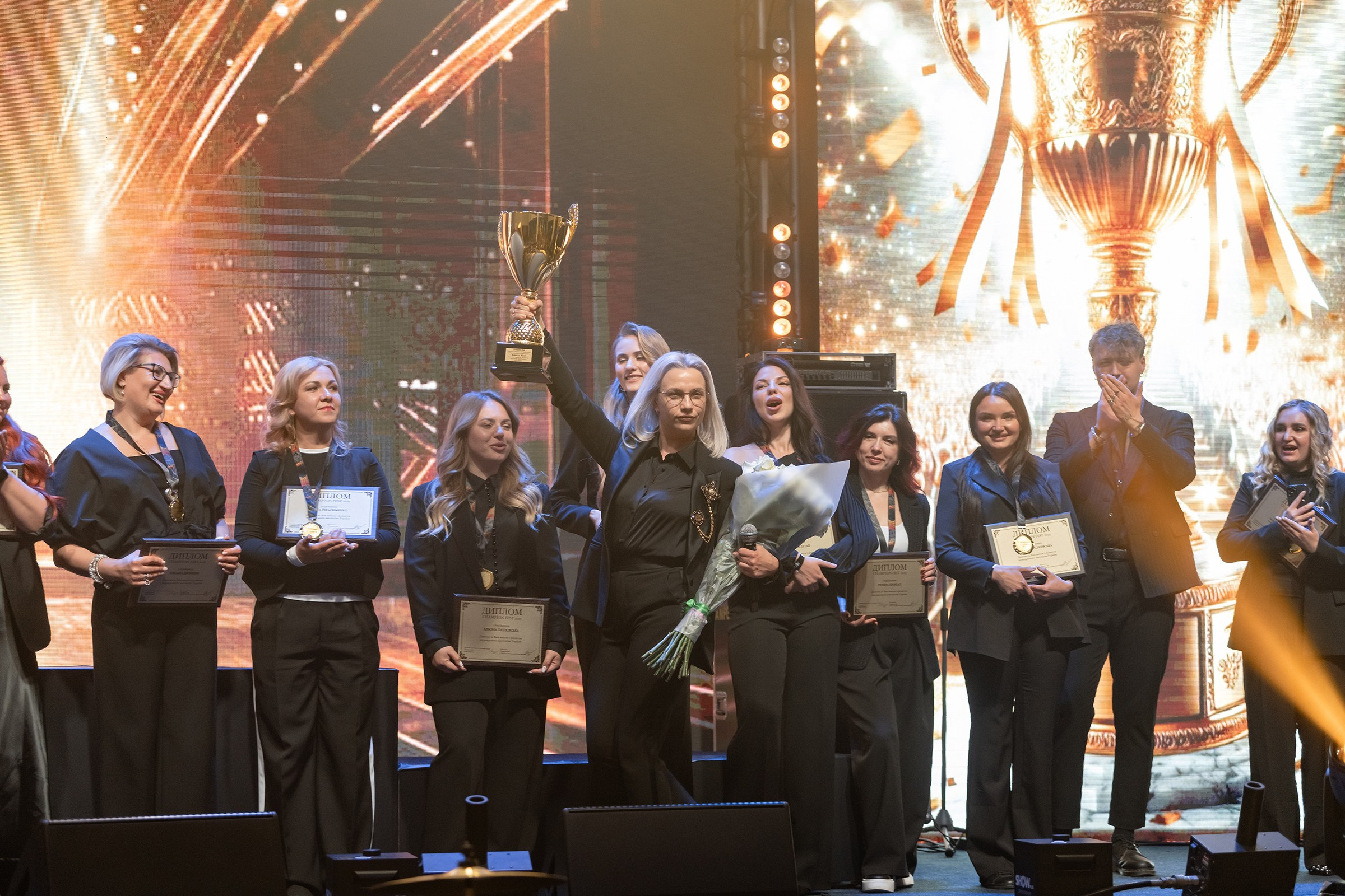 «CHAMPION FEST 2025». Свадебный и семейный фотограф