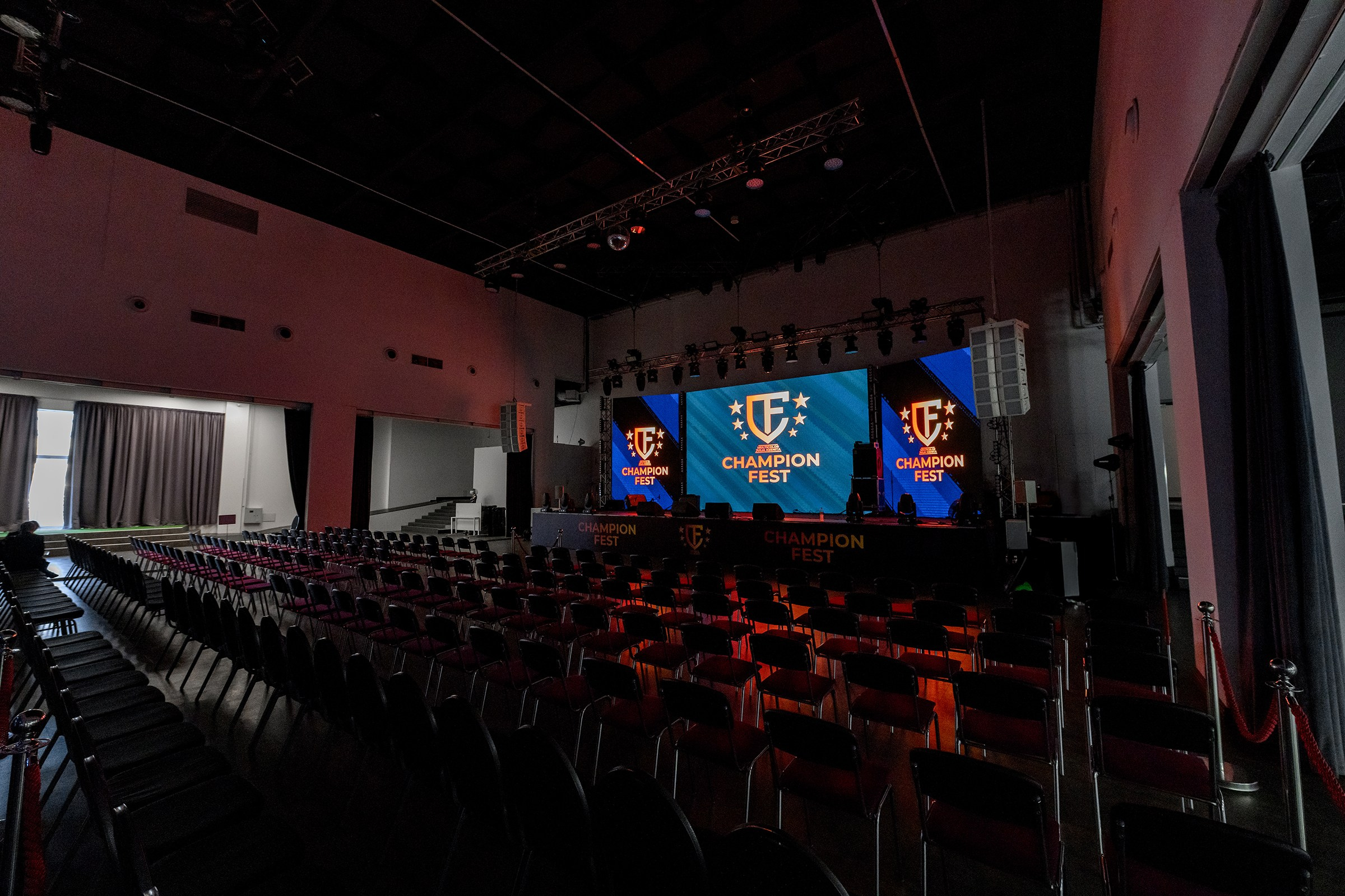 «CHAMPION FEST 2025». Свадебный и семейный фотограф