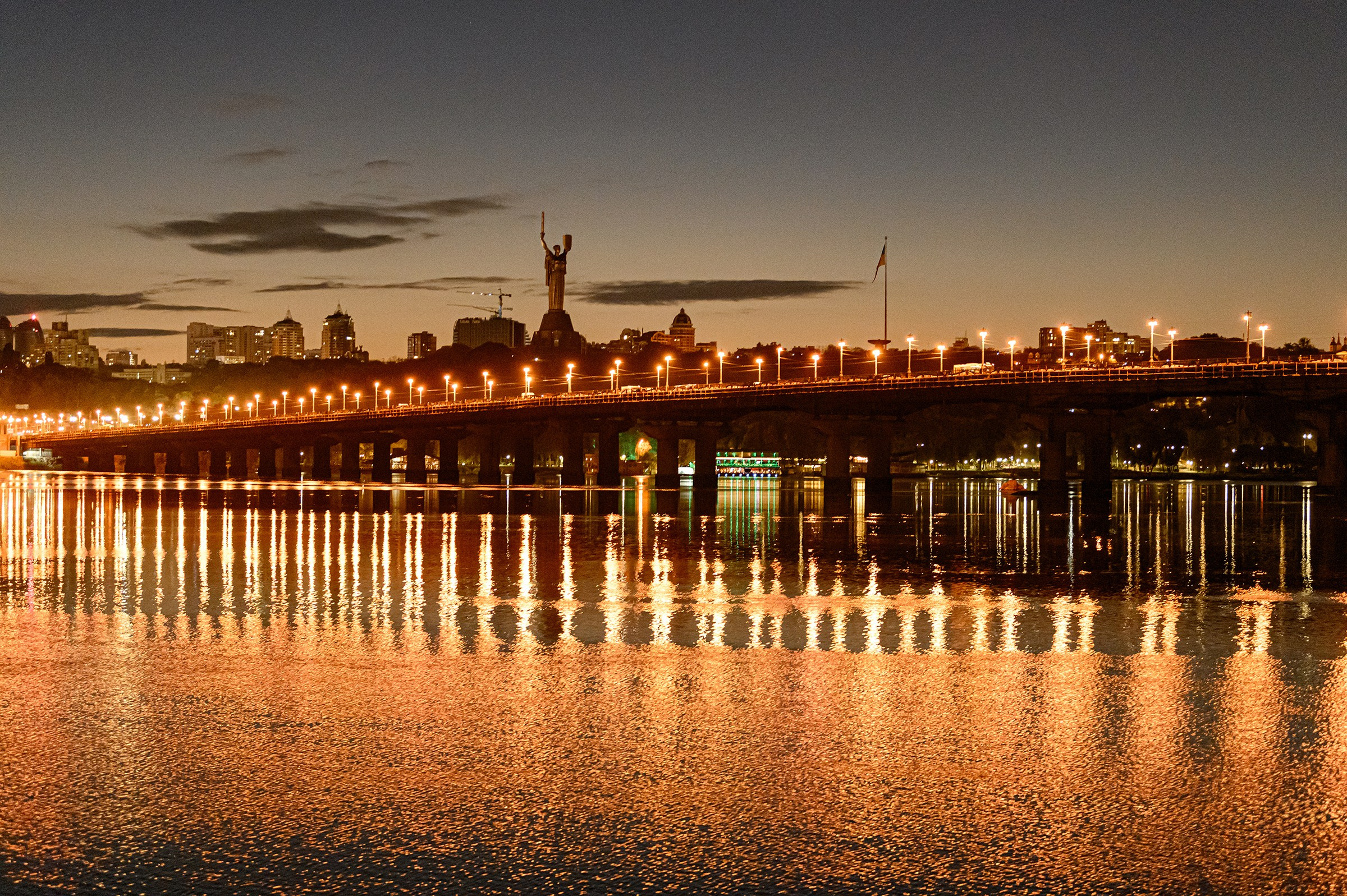 ARTEM & KATYA. Свадебный и семейный фотограф