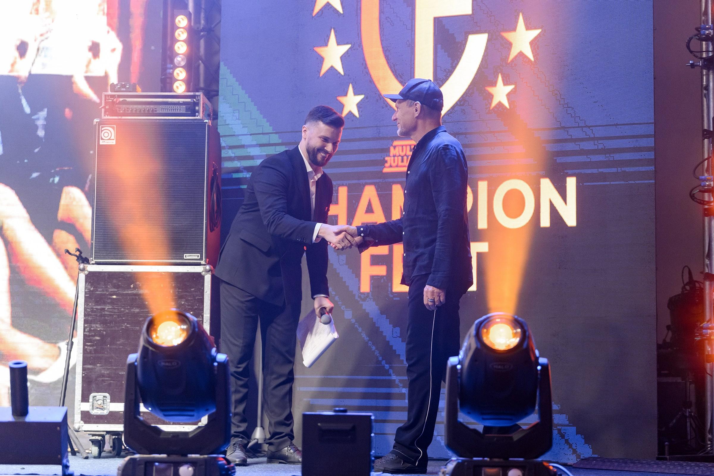 «CHAMPION FEST 2025». Свадебный и семейный фотограф