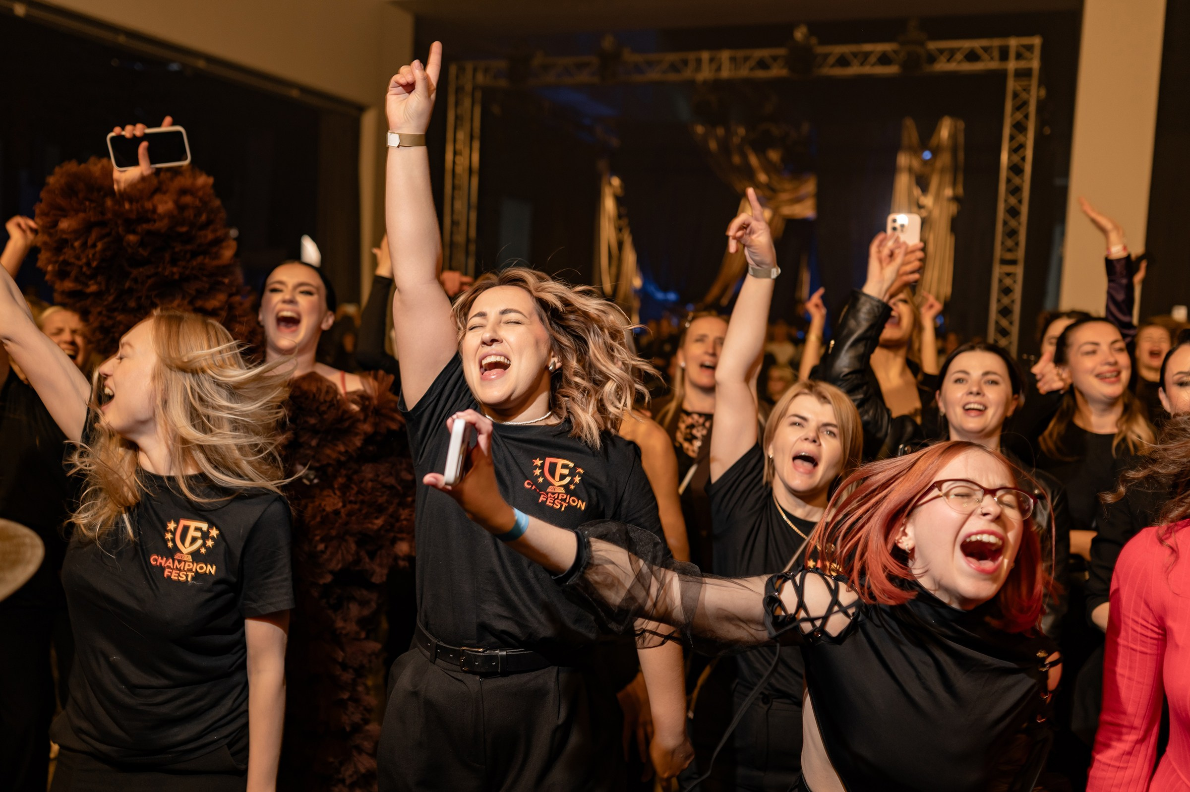 «CHAMPION FEST 2025». Свадебный и семейный фотограф