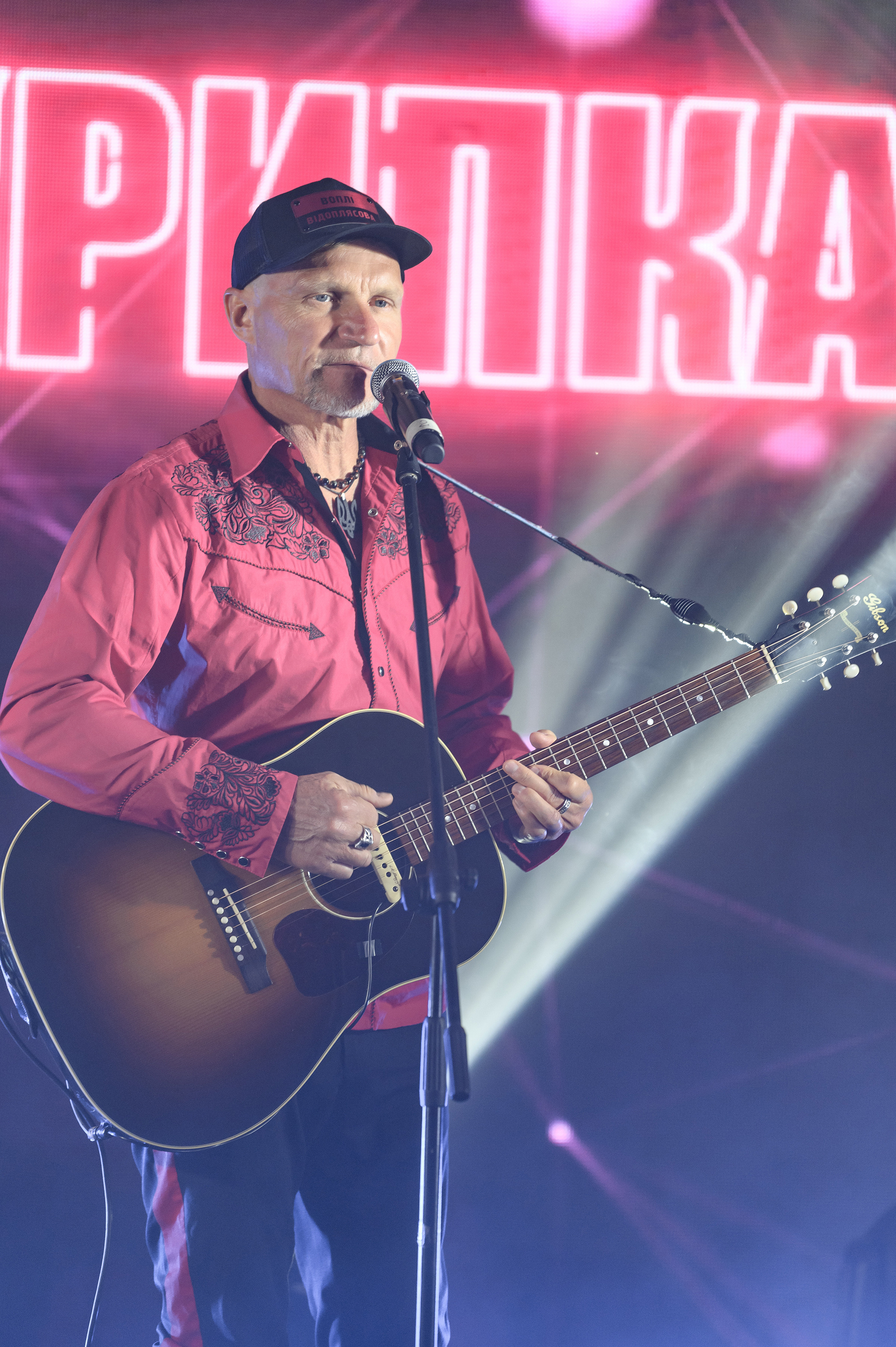 «TVIY VUHID V SVIT». Свадебный и семейный фотограф