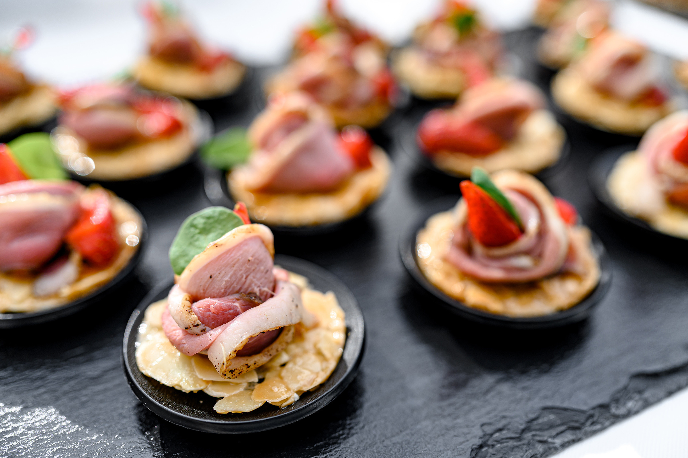 Благодійній концерт від фонду «Мамине серце» — «Твій вихід в світ». Свадебный и семейный фотограф