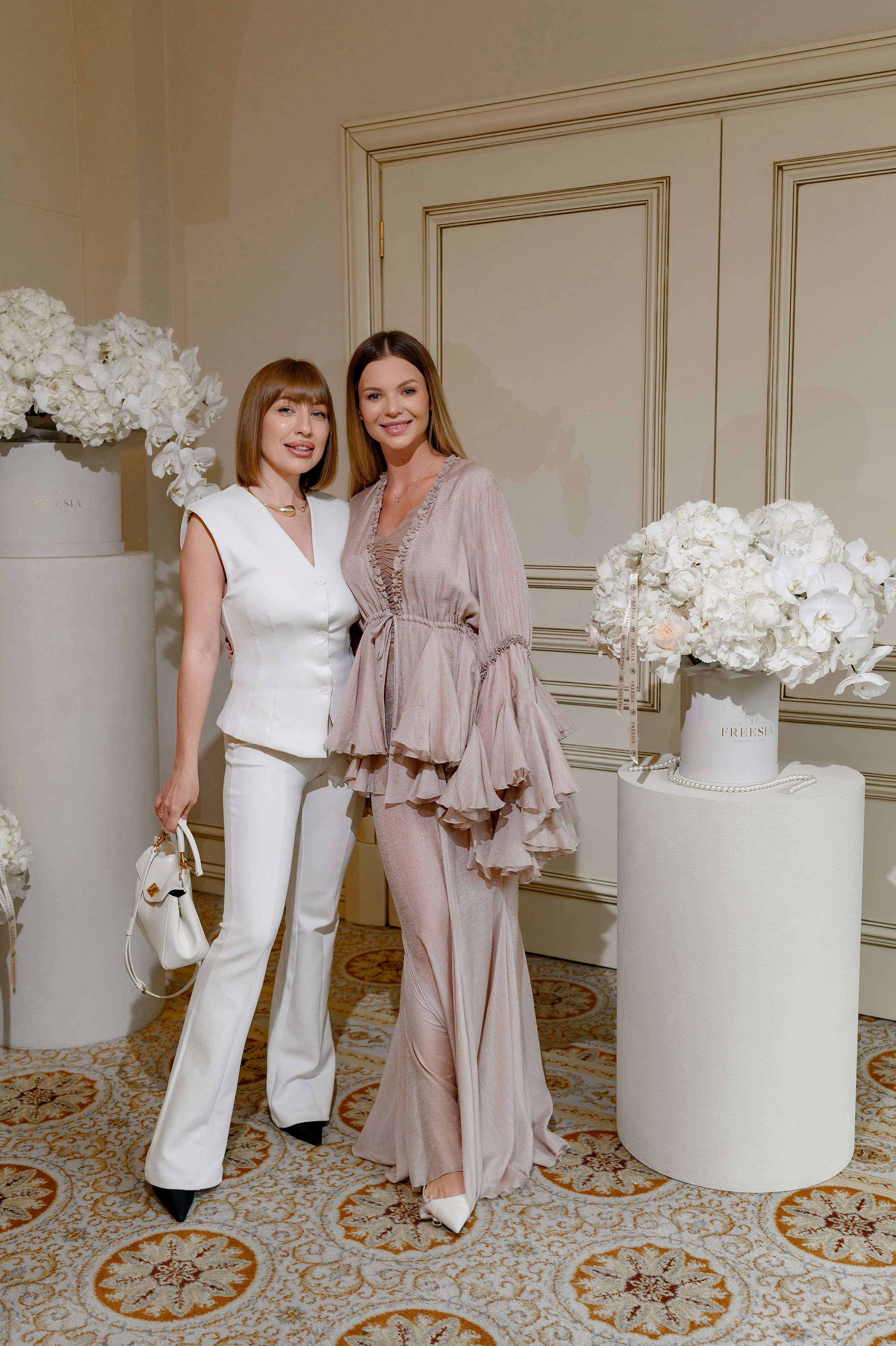 «FREESIA». Свадебный и семейный фотограф