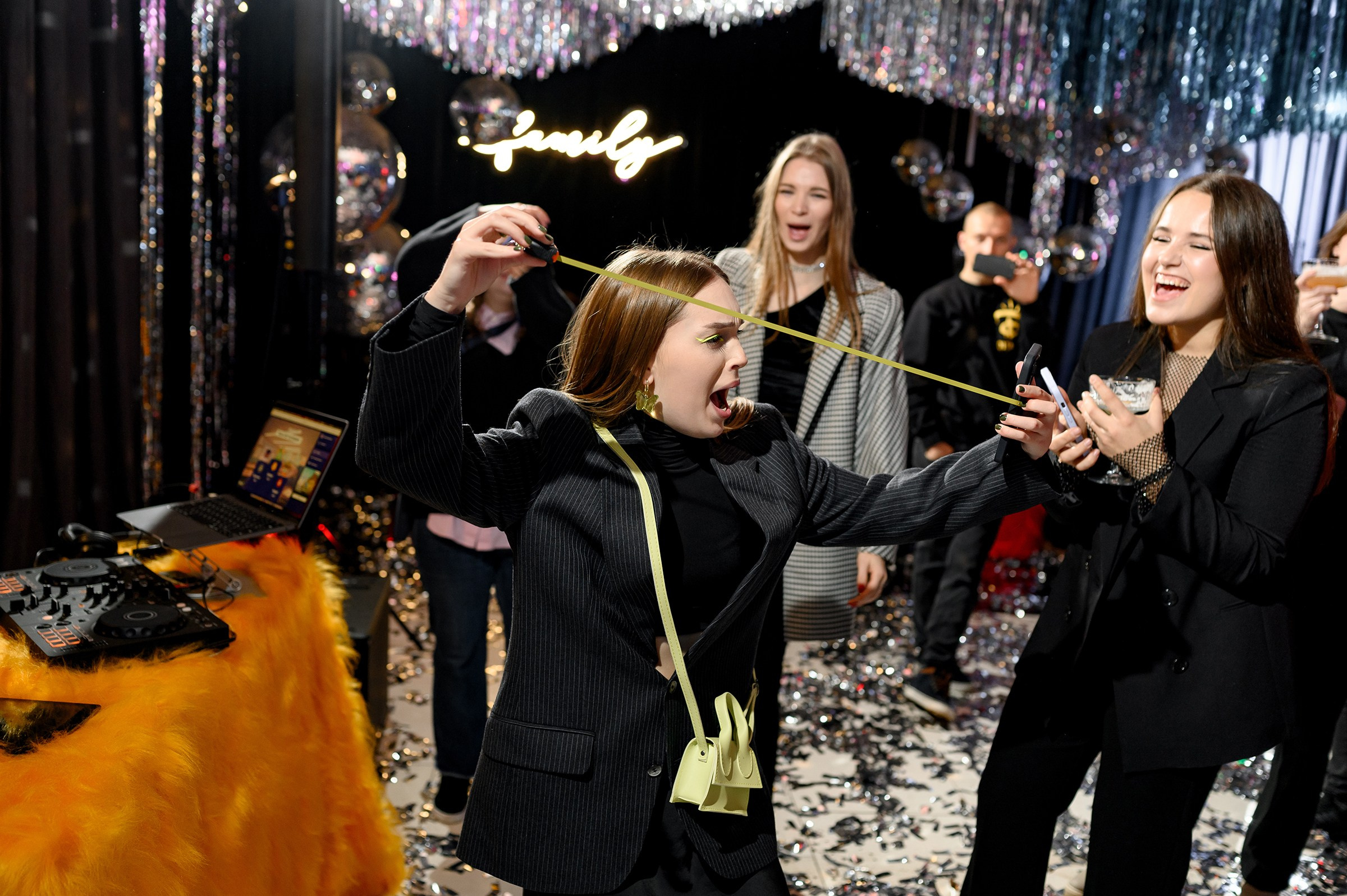 BLOSSOM «ВЖЕ НЕ 18». Свадебный и семейный фотограф