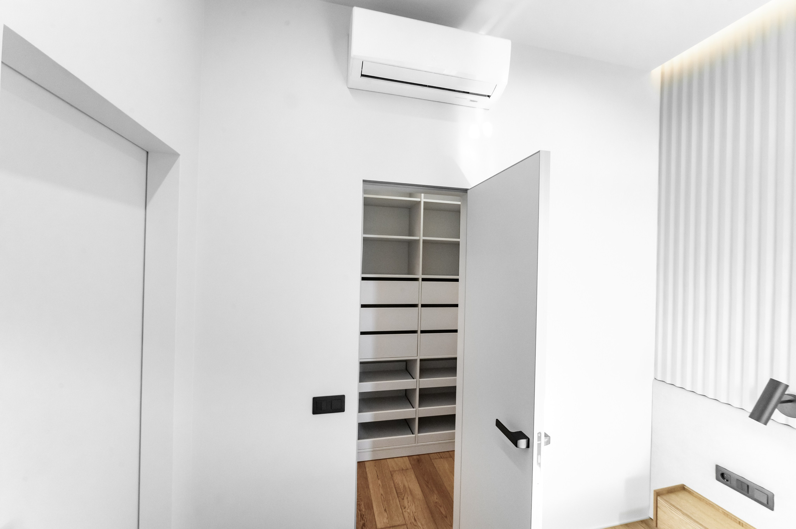 Interior. Свадебный и семейный фотограф