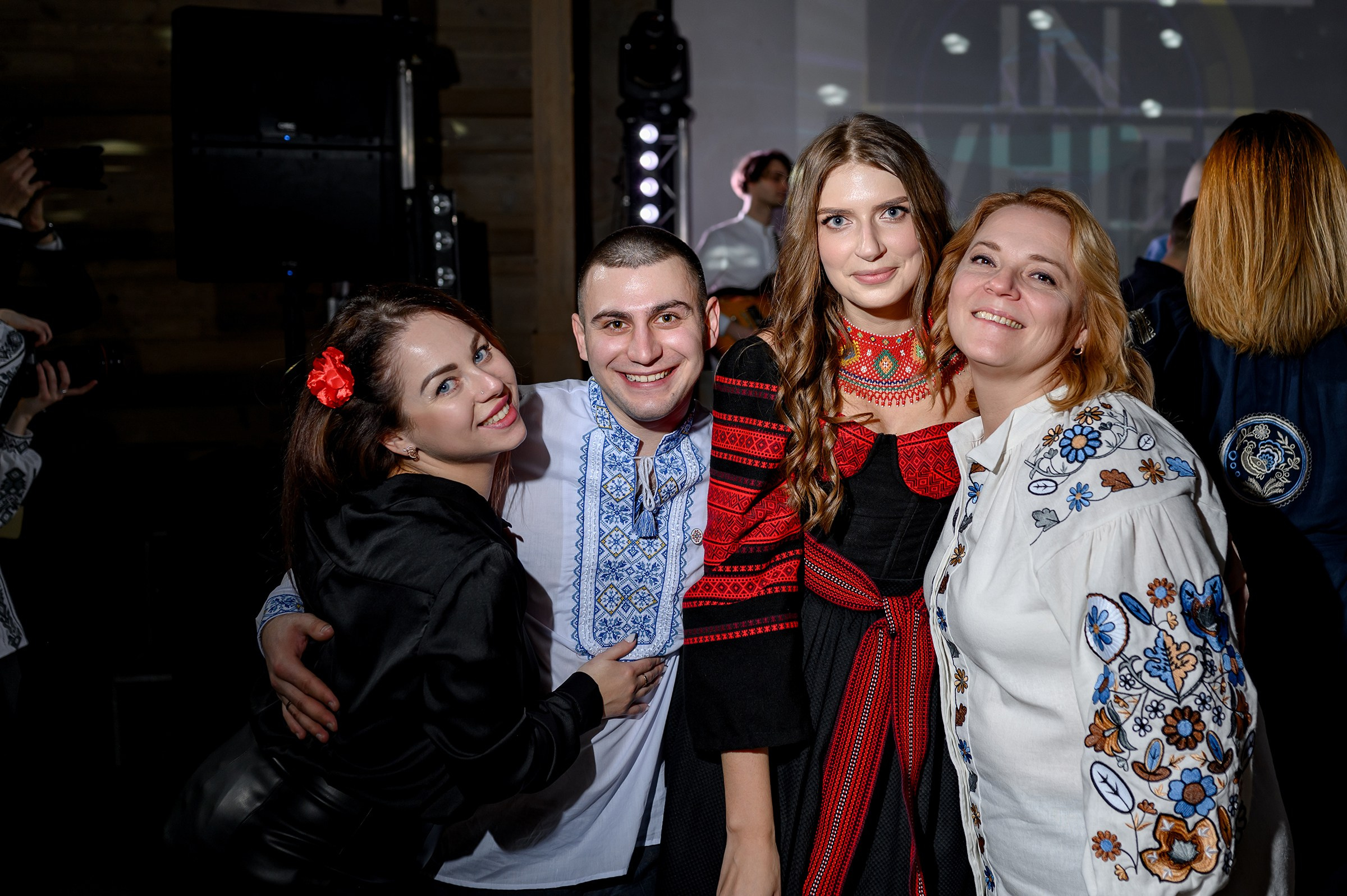 «ТРИПІЛЬСЬКЕ СОНЦЕ». Свадебный и семейный фотограф