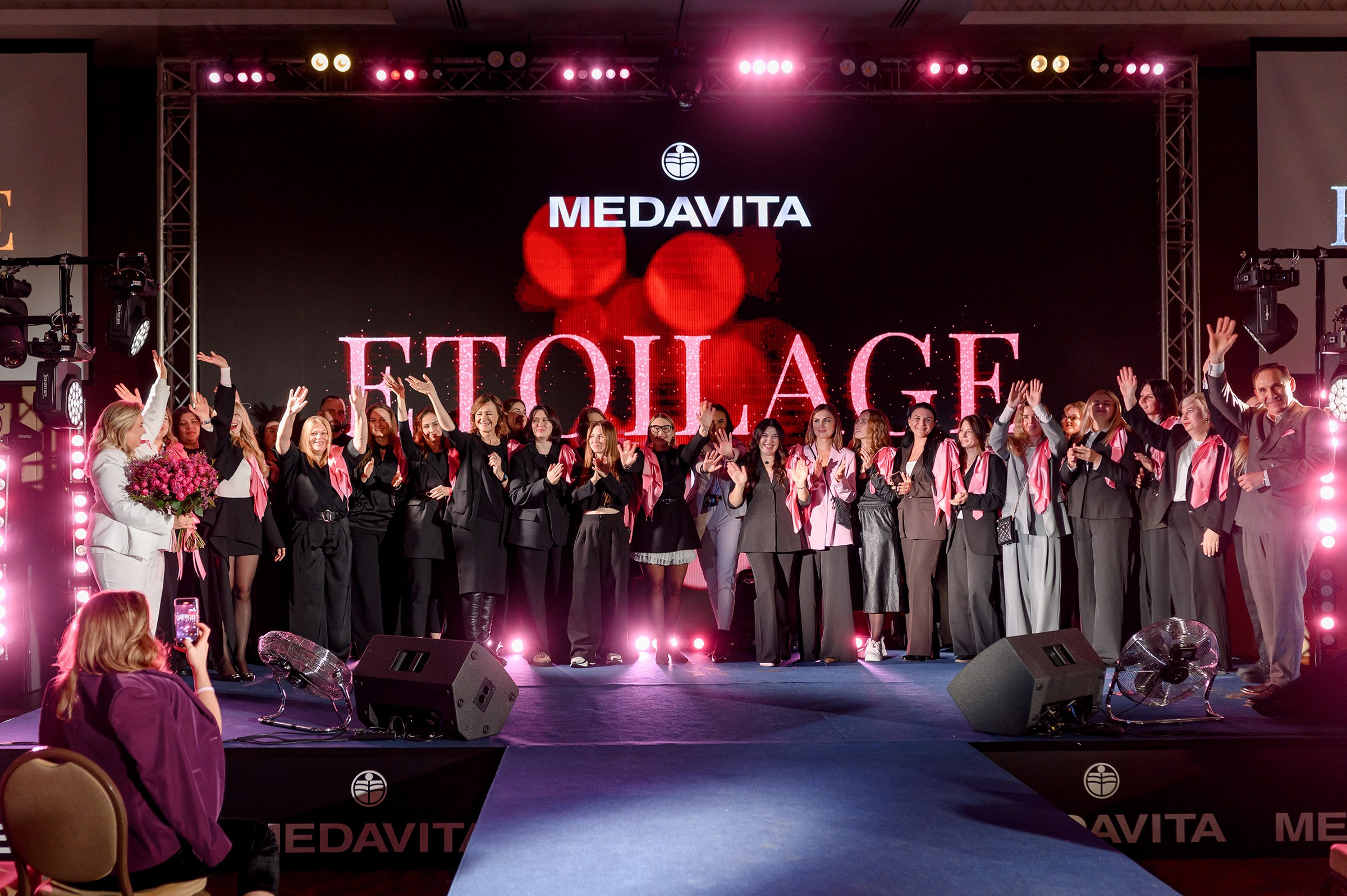 «MEDAVITA». Свадебный и семейный фотограф