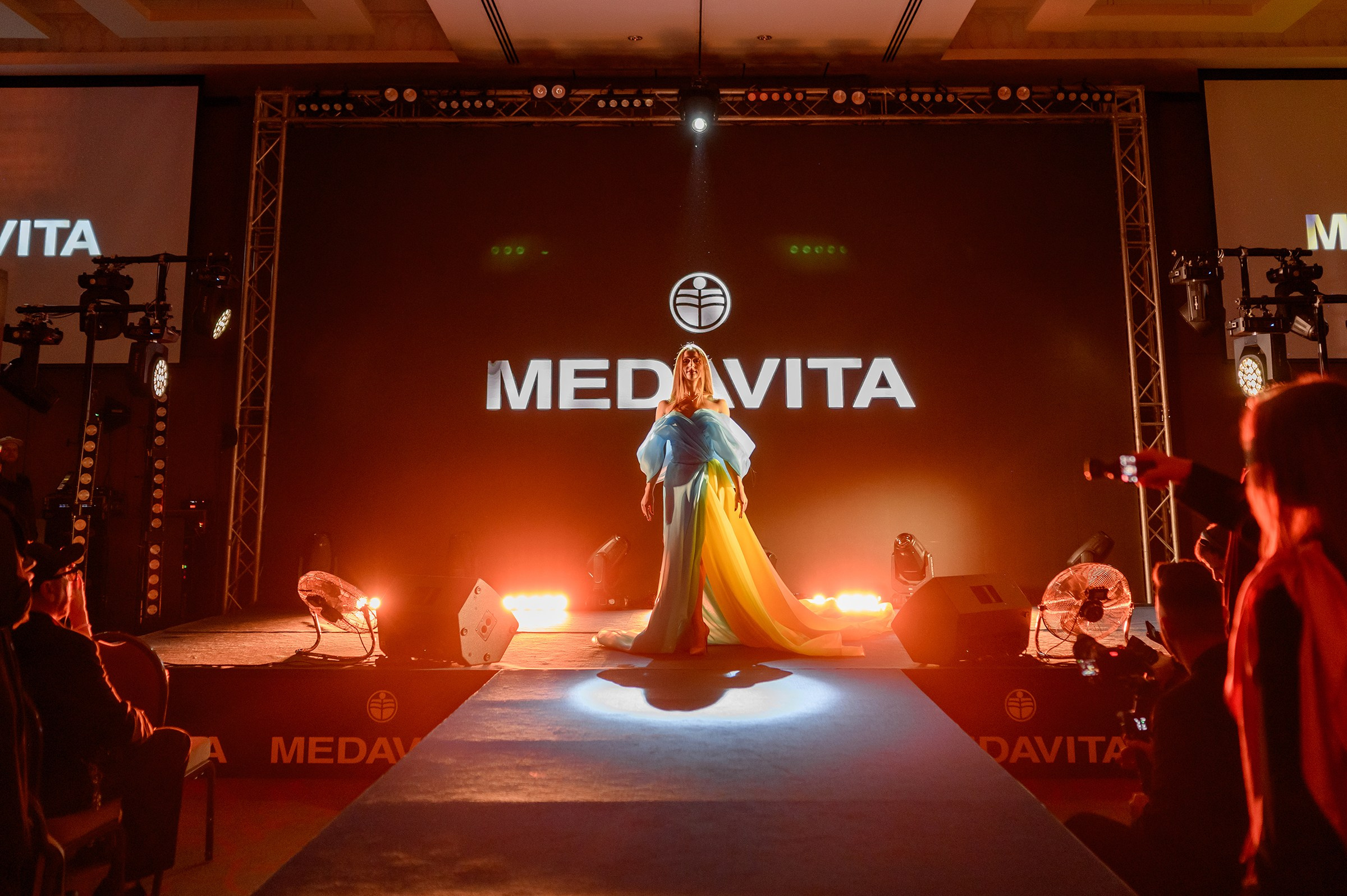 «MEDAVITA». Свадебный и семейный фотограф