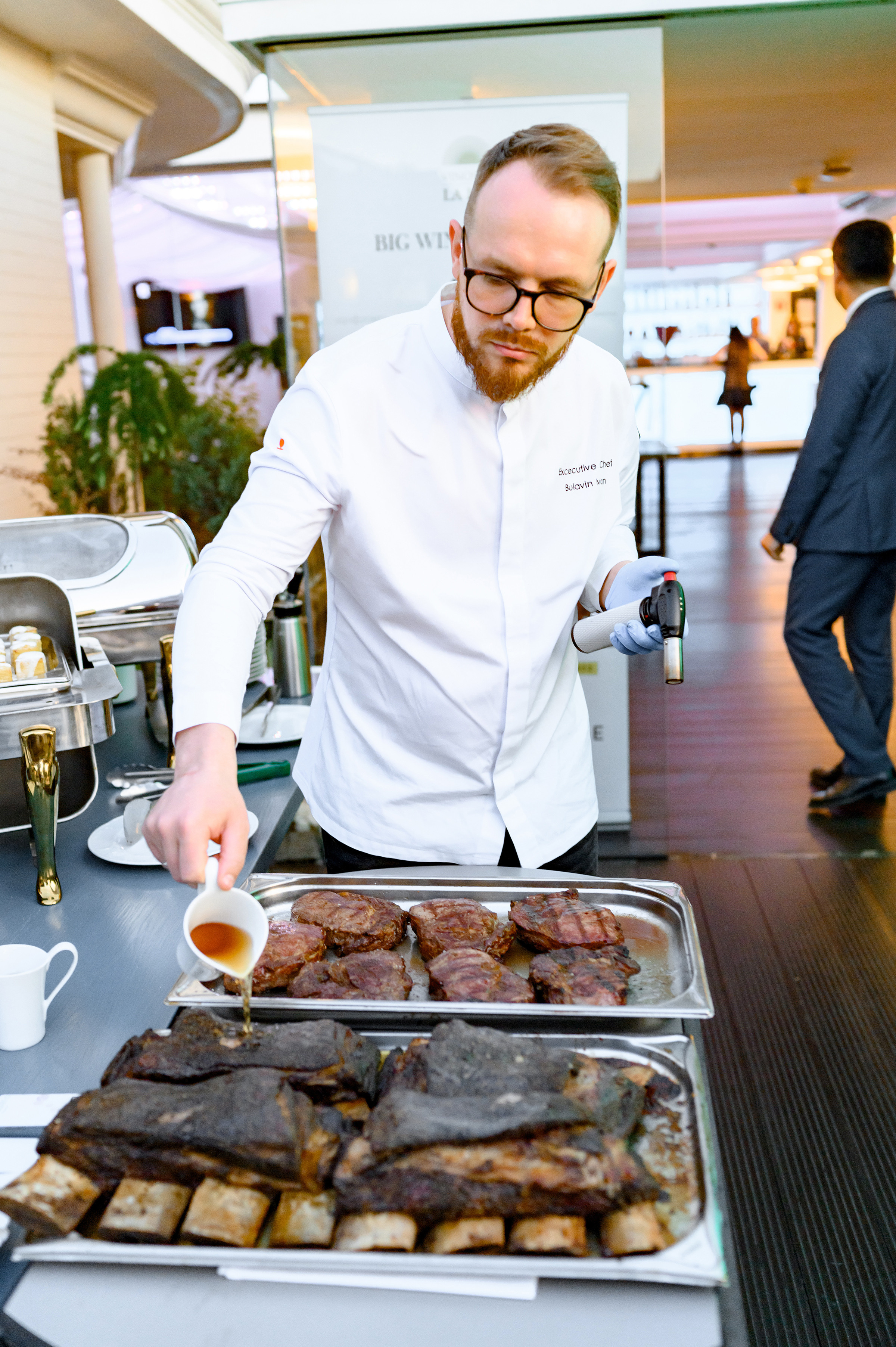 Благодійній концерт від фонду «Мамине серце» — «Твій вихід в світ». Свадебный и семейный фотограф