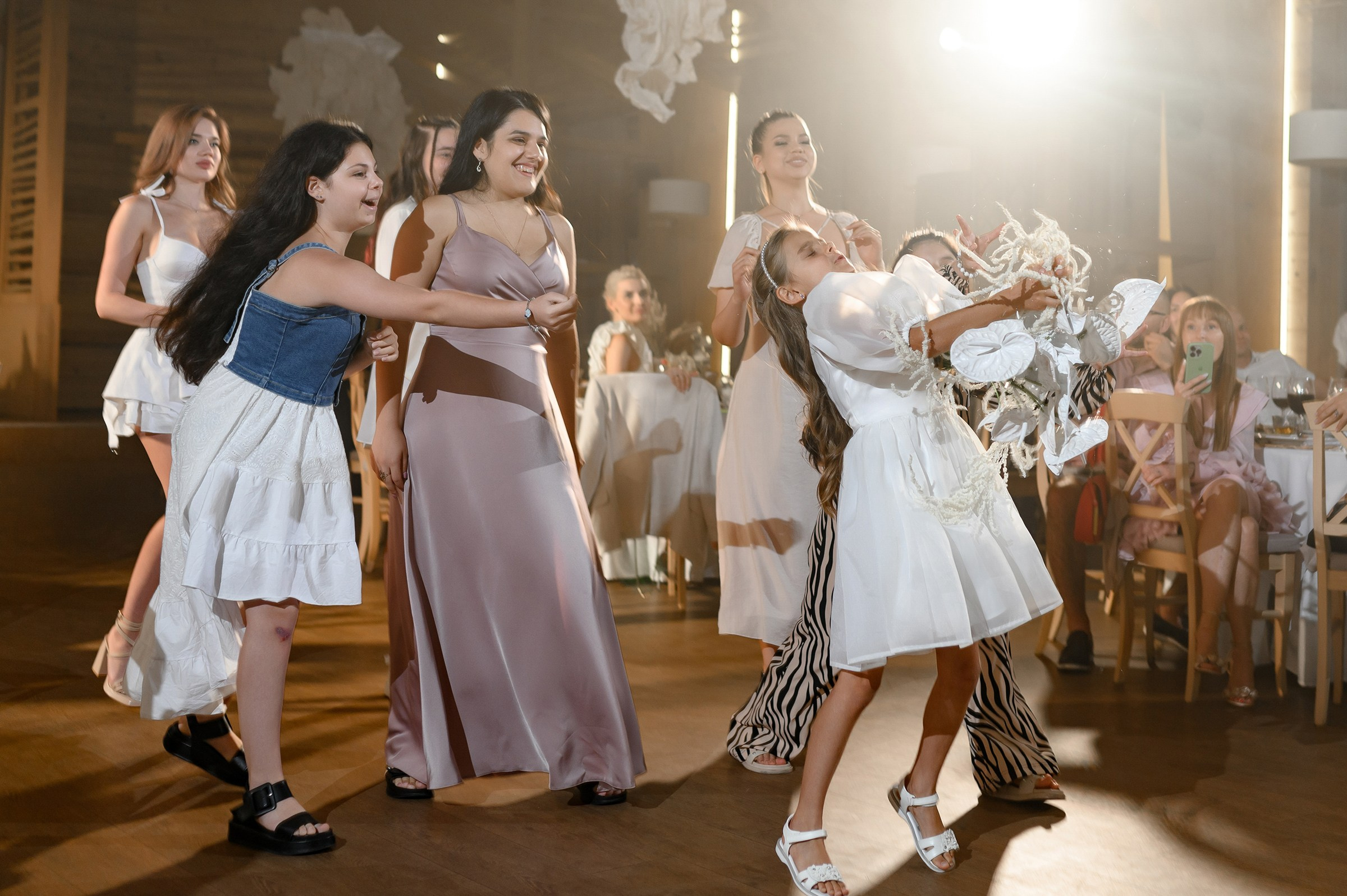 SARO & KSENIIA. Свадебный и семейный фотограф