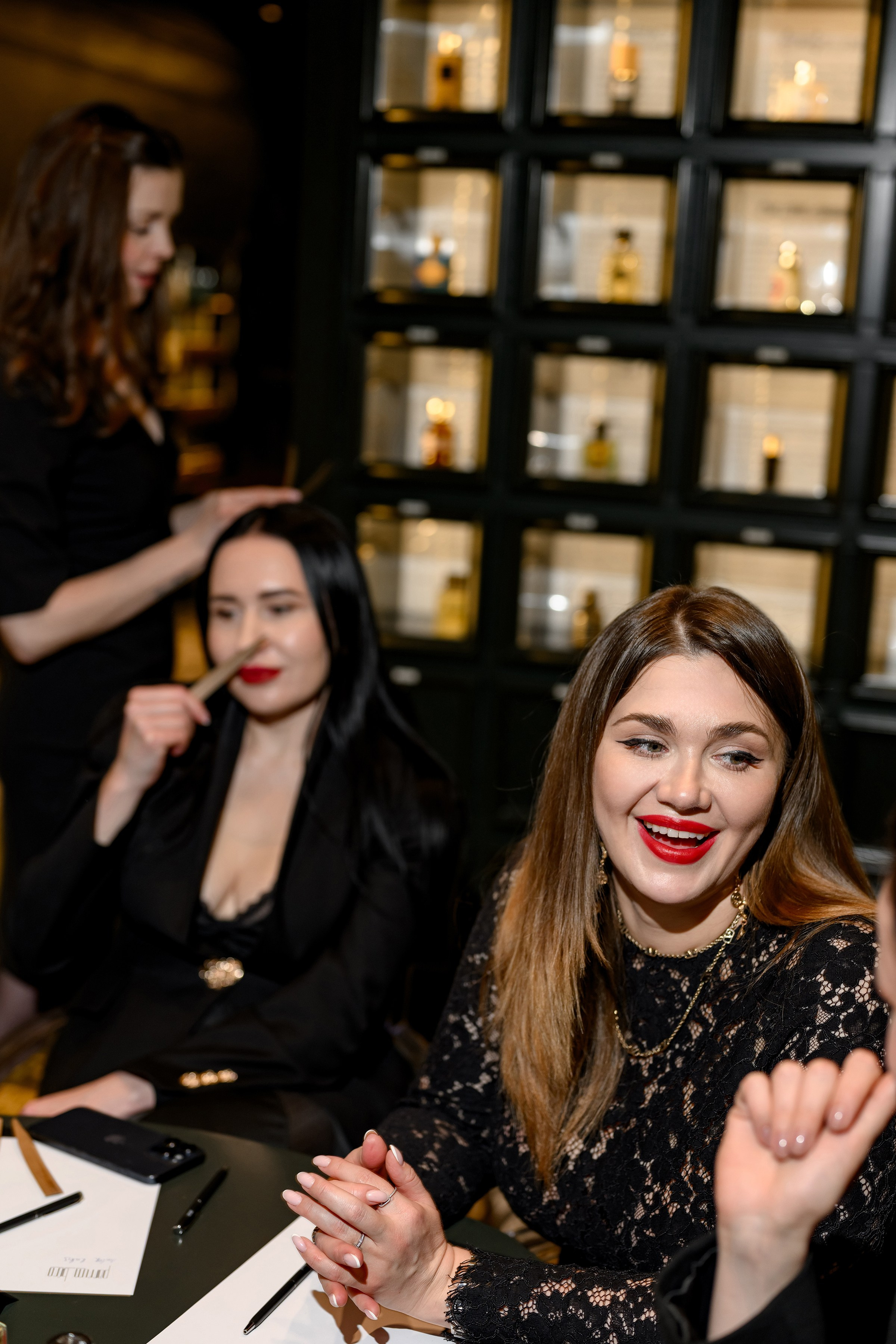 «PARFUM BURO». Свадебный и семейный фотограф