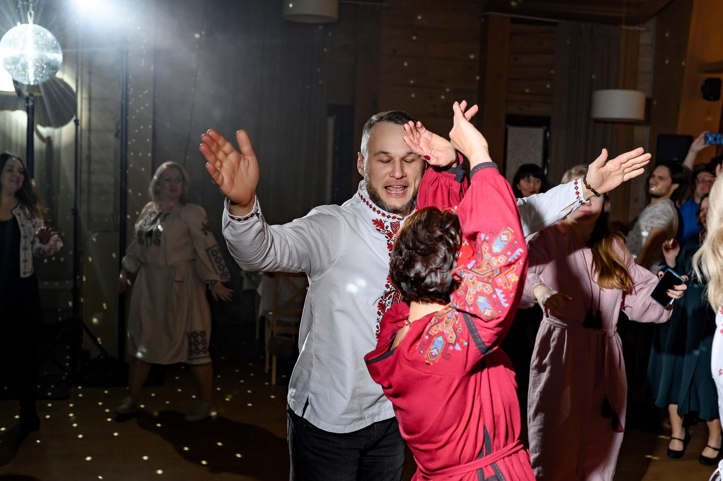 «ТРИПІЛЬСЬКЕ СОНЦЕ». Свадебный и семейный фотограф