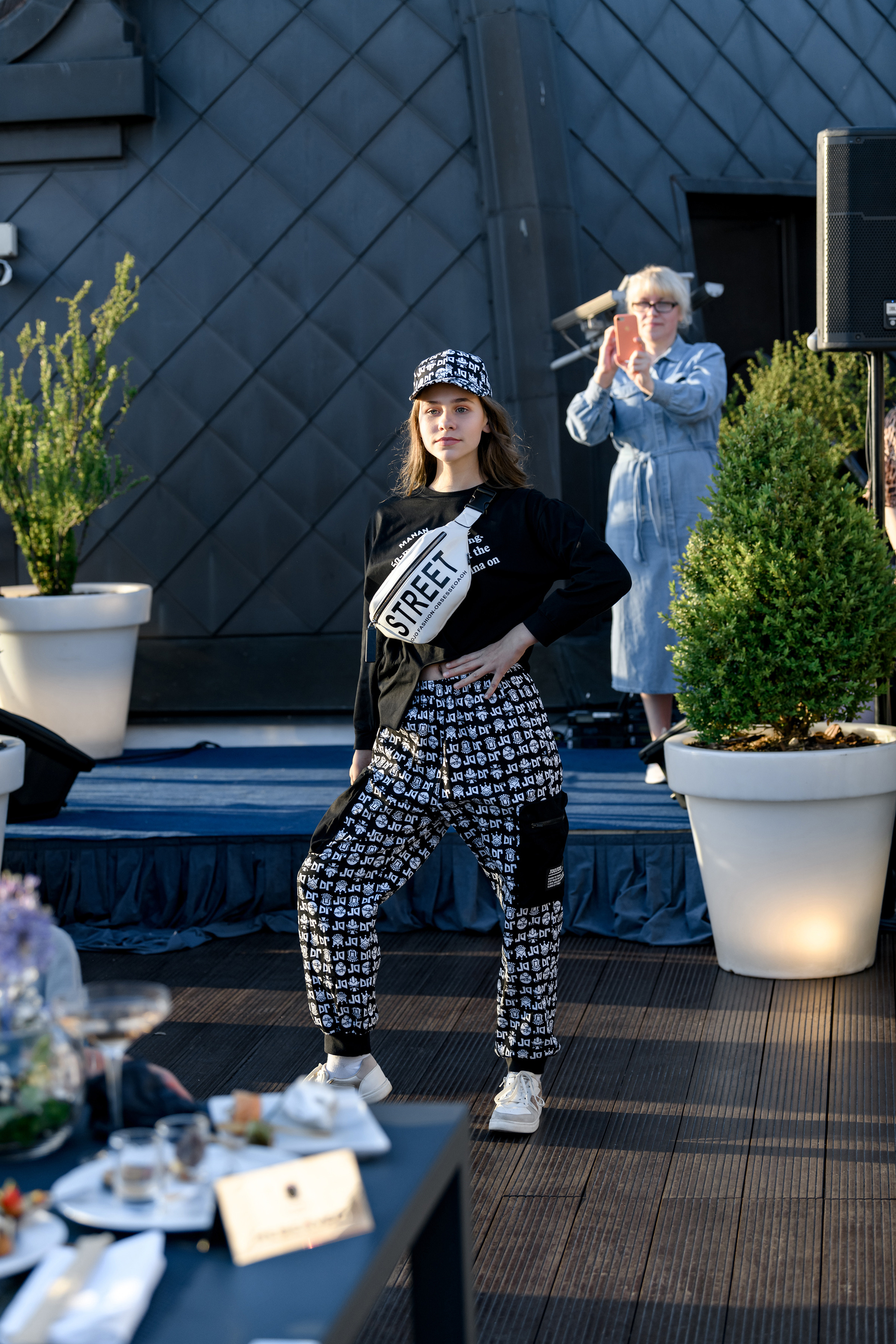 Благодійній концерт від фонду «Мамине серце» — «Твій вихід в світ». Свадебный и семейный фотограф