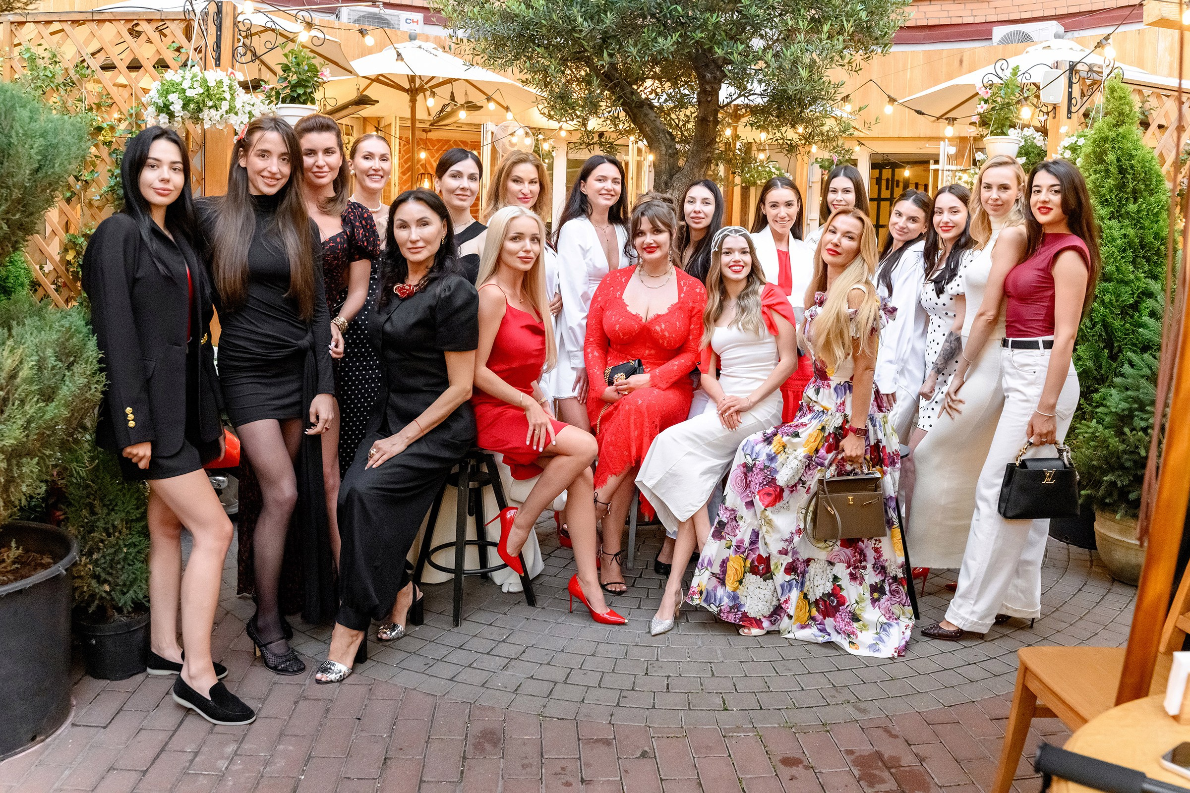 «HAPPY BIRTHDAY» Elena…. Свадебный и семейный фотограф