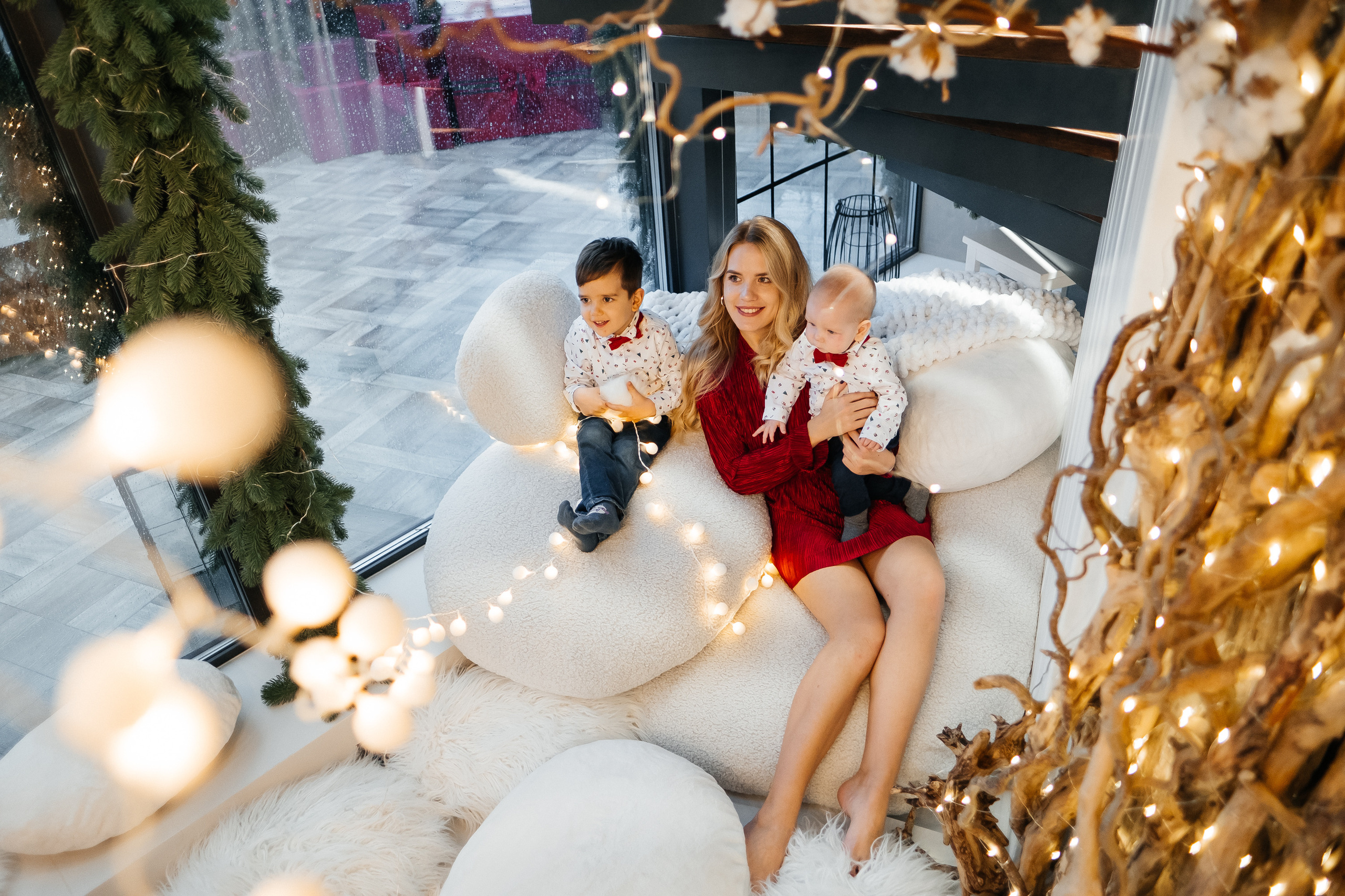 Новогодняя фотосессия Даши с мальчишками. Сімейний і портретний фотограф у Києві Проценко Алла