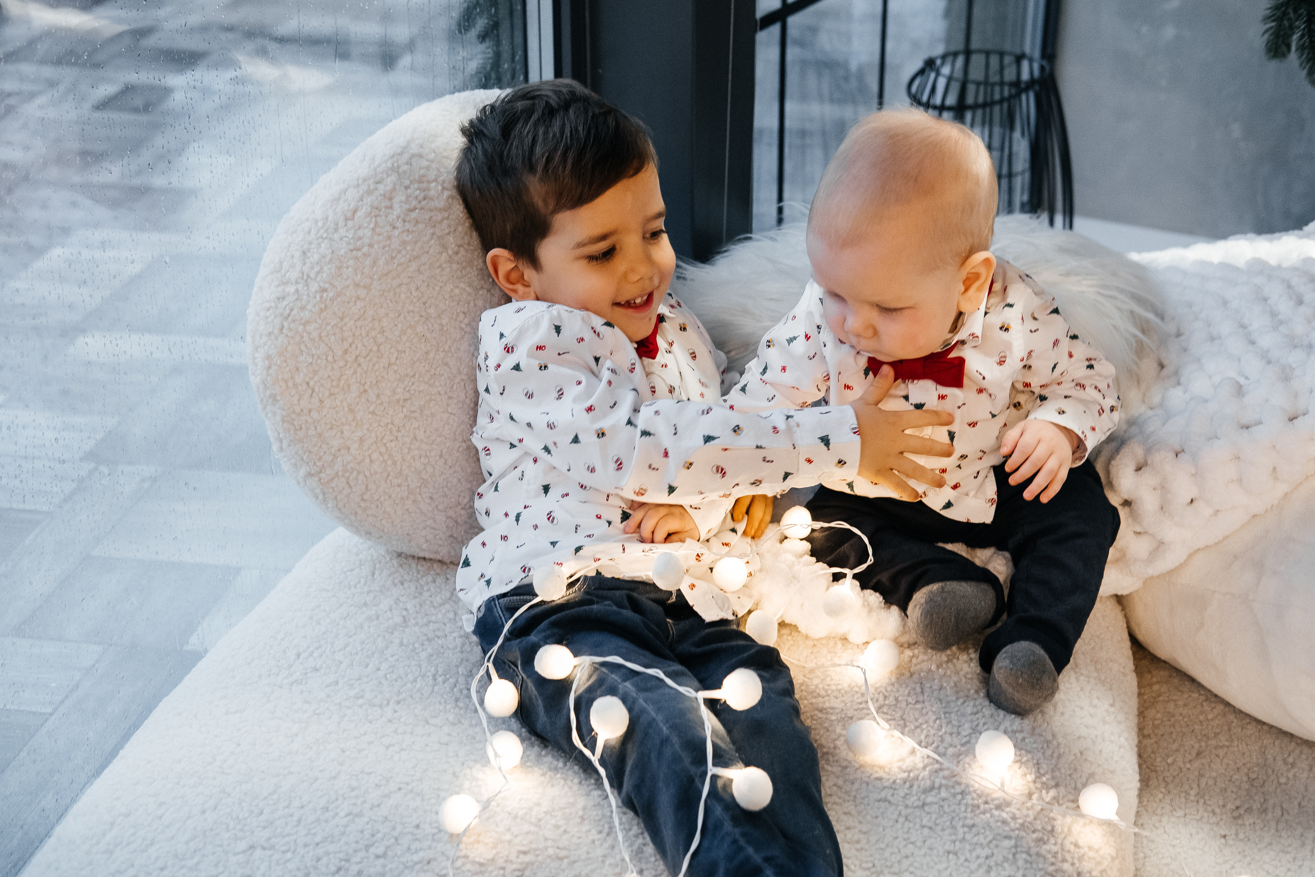 Новогодняя фотосессия Даши с мальчишками. Сімейний і портретний фотограф у Києві Проценко Алла