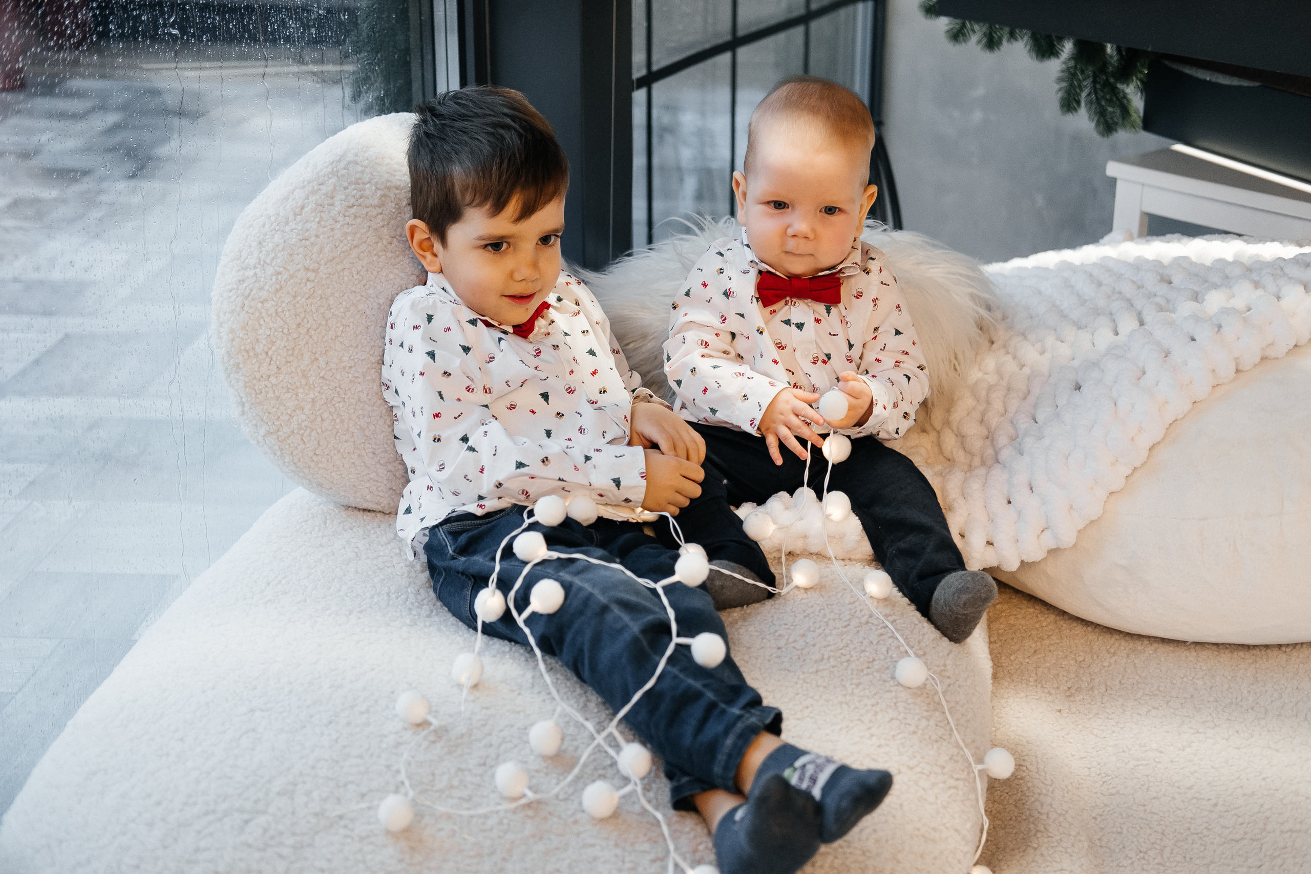 Новогодняя фотосессия Даши с мальчишками. Сімейний і портретний фотограф у Києві Проценко Алла