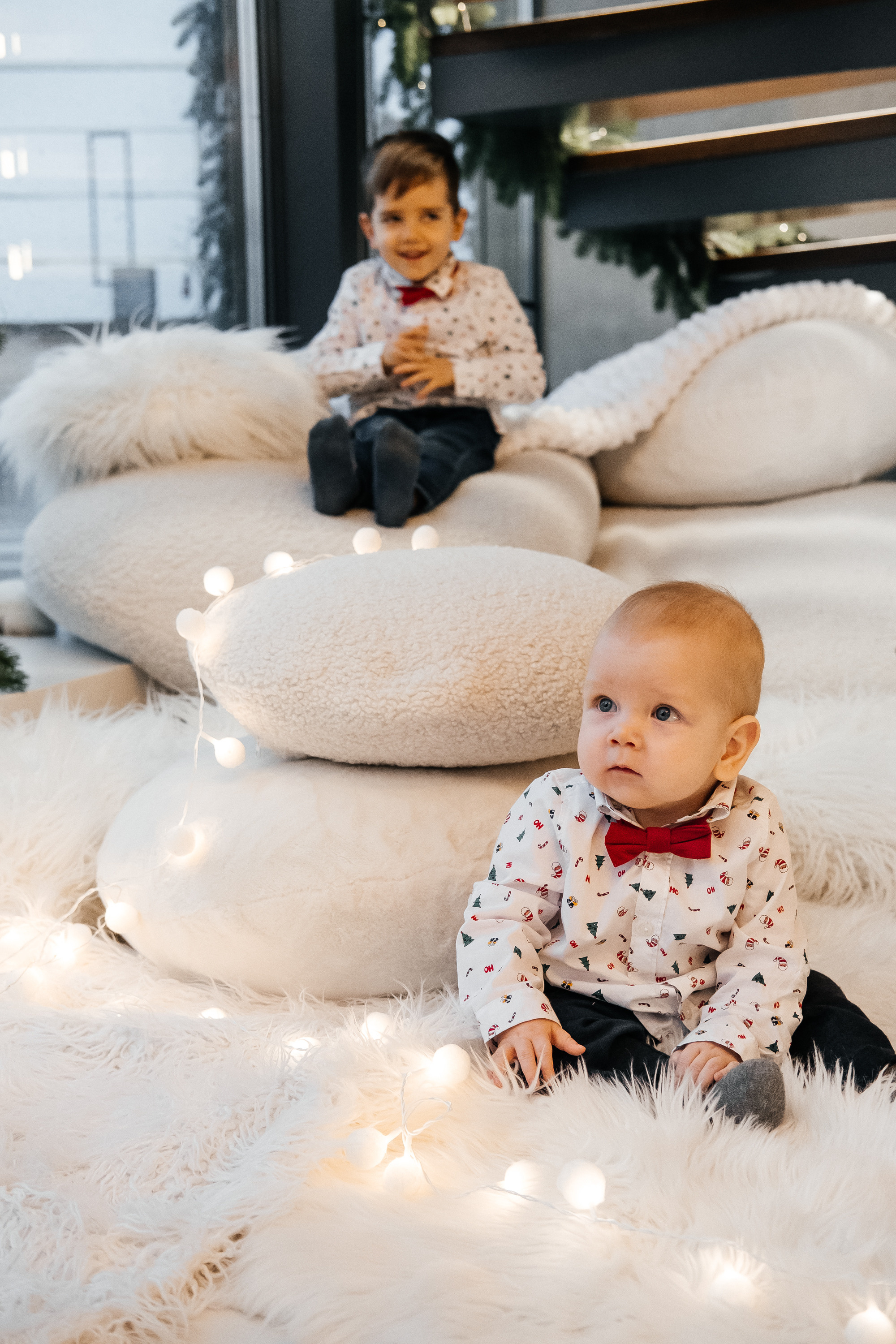 Новогодняя фотосессия Даши с мальчишками. Сімейний і портретний фотограф у Києві Проценко Алла