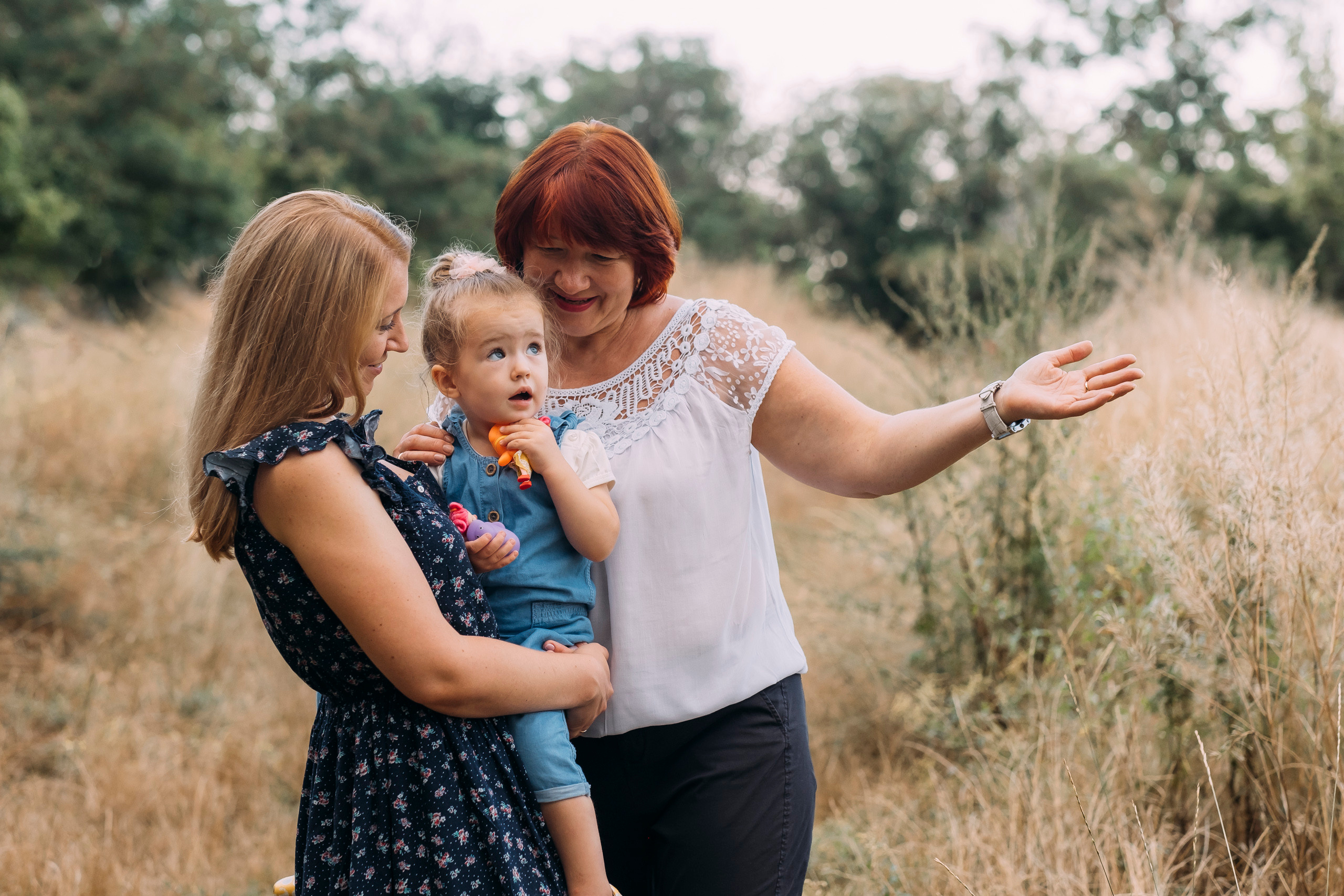 Фотосессия трех поколений девушек. Сімейний і портретний фотограф у Києві Проценко Алла