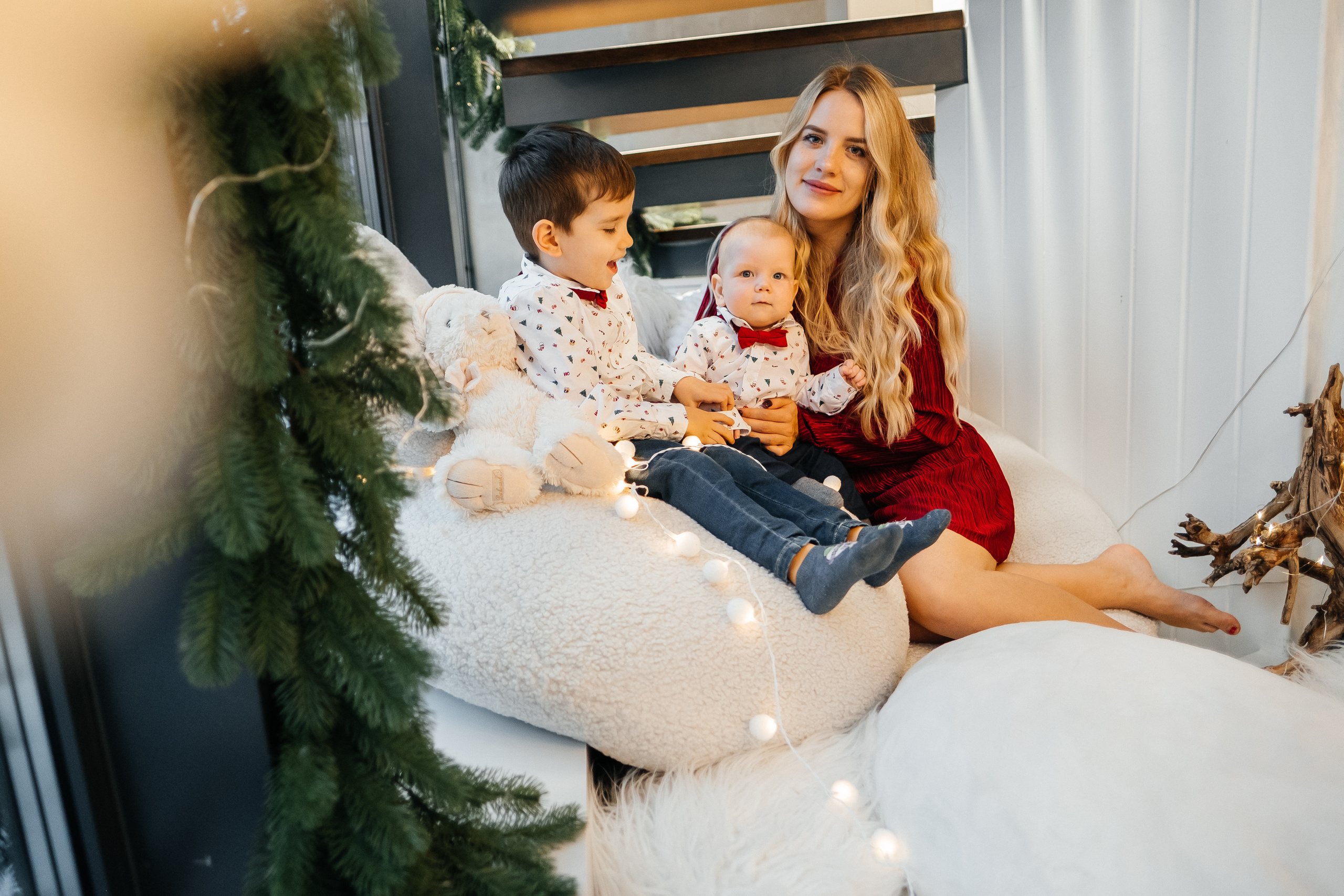 Новогодняя фотосессия Даши с мальчишками. Сімейний і портретний фотограф у Києві Проценко Алла