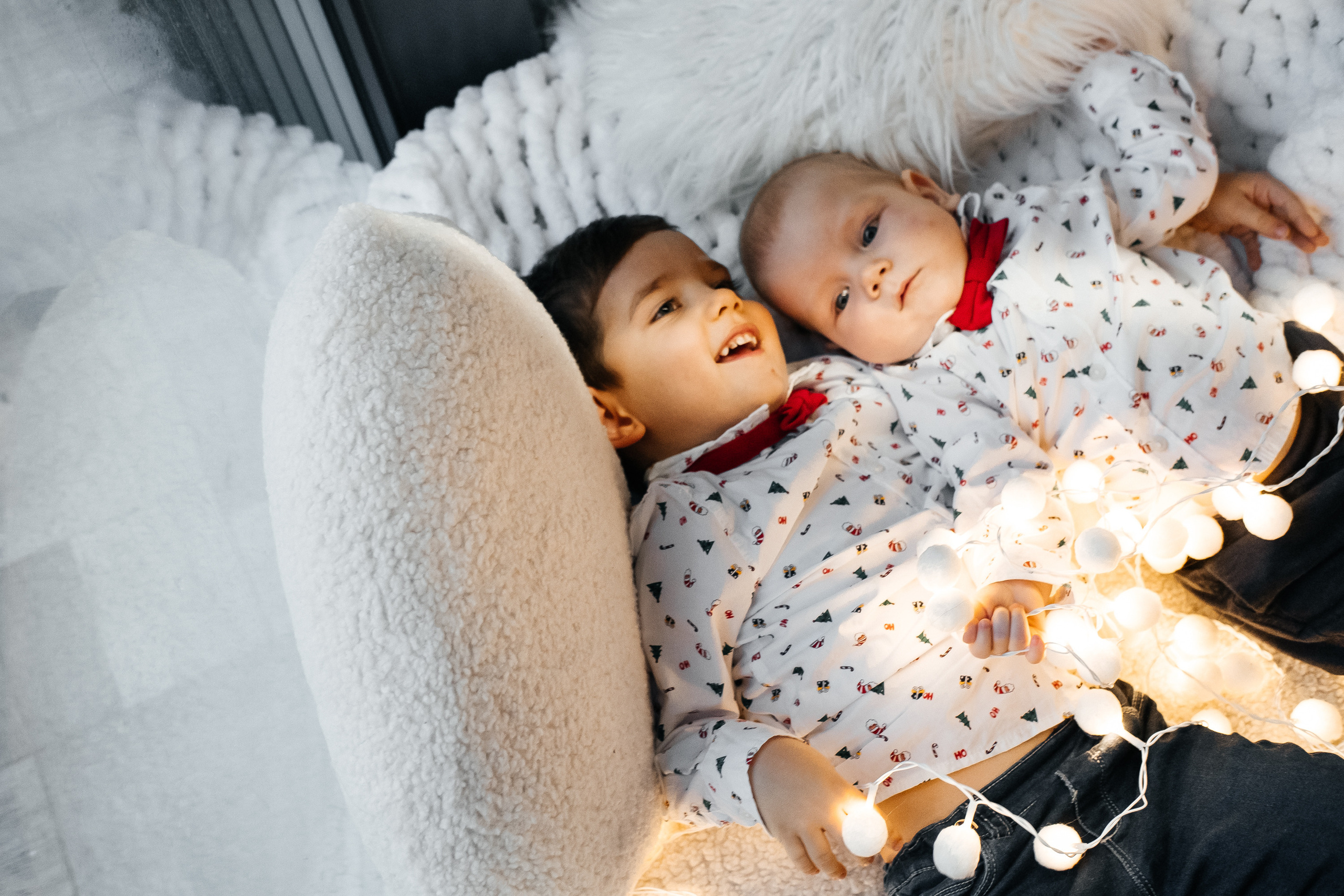 Новогодняя фотосессия Даши с мальчишками. Сімейний і портретний фотограф у Києві Проценко Алла